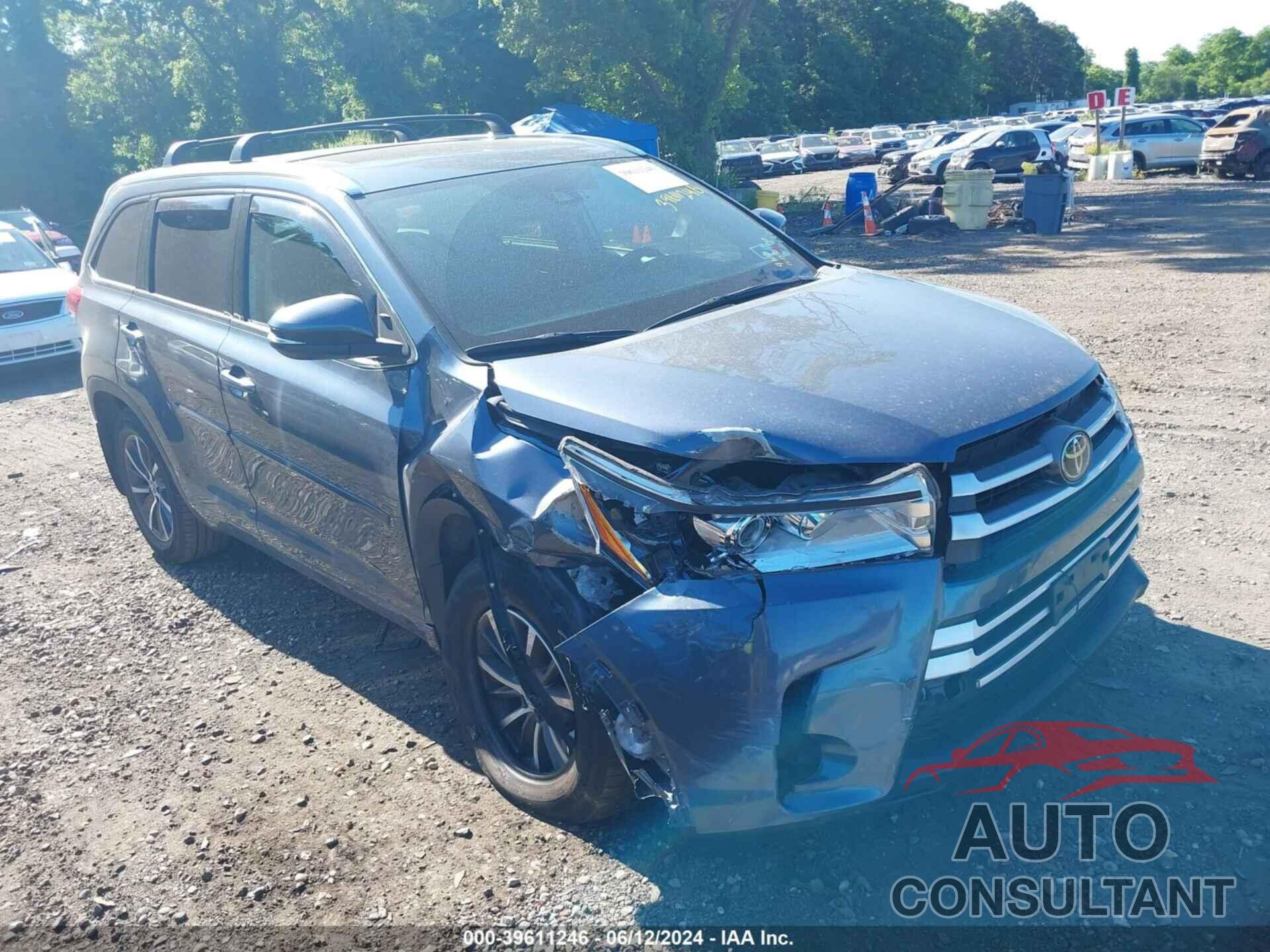 TOYOTA HIGHLANDER 2018 - 5TDJZRFH2JS860461