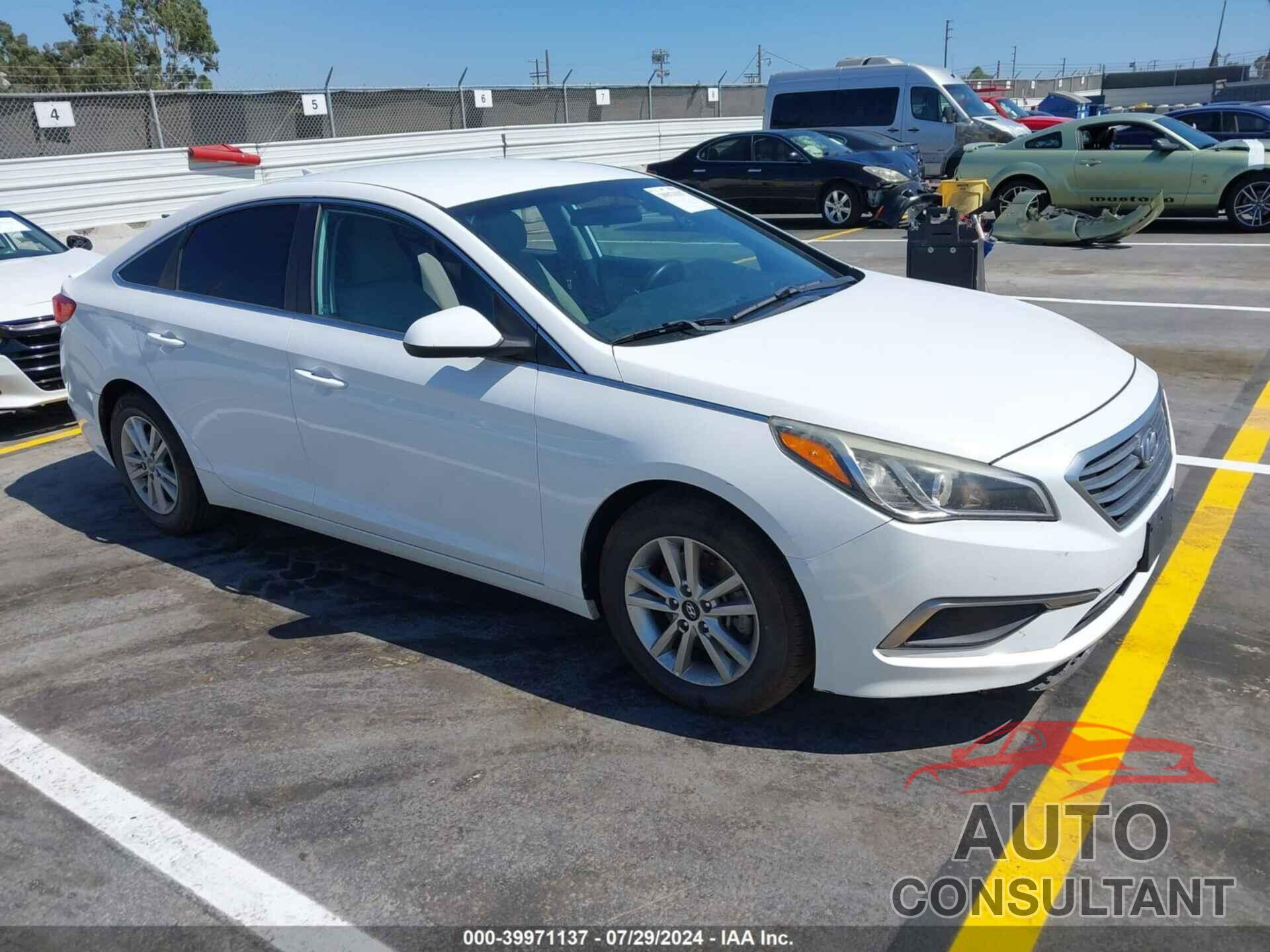 HYUNDAI SONATA 2017 - 5NPE24AF2HH576598