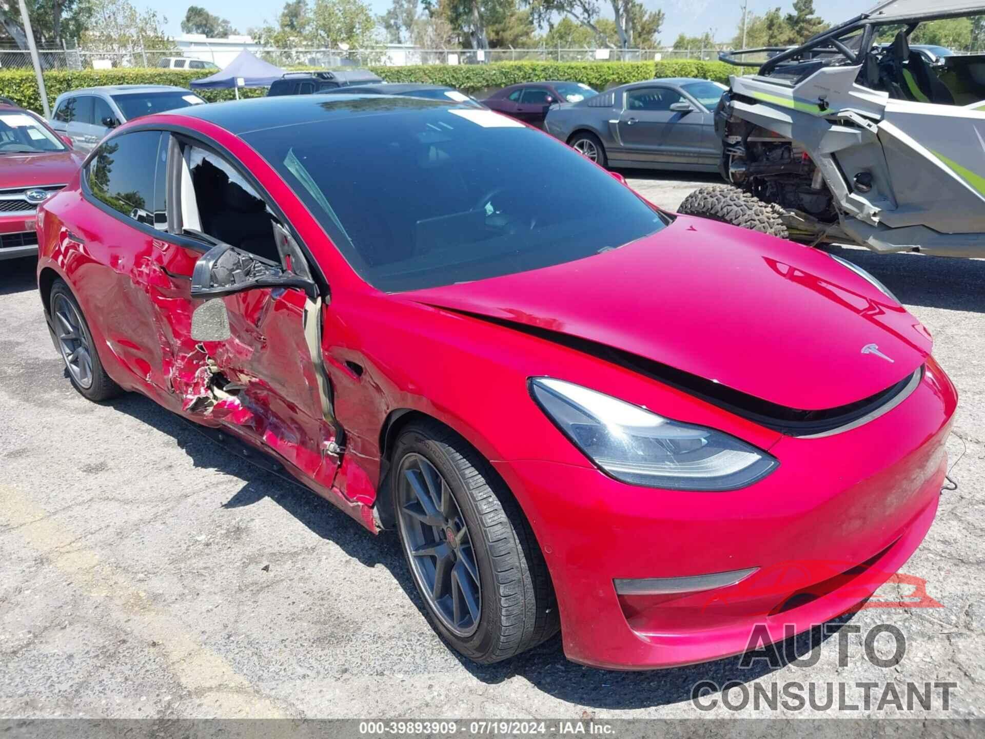 TESLA MODEL 3 2021 - 5YJ3E1EA0MF996395