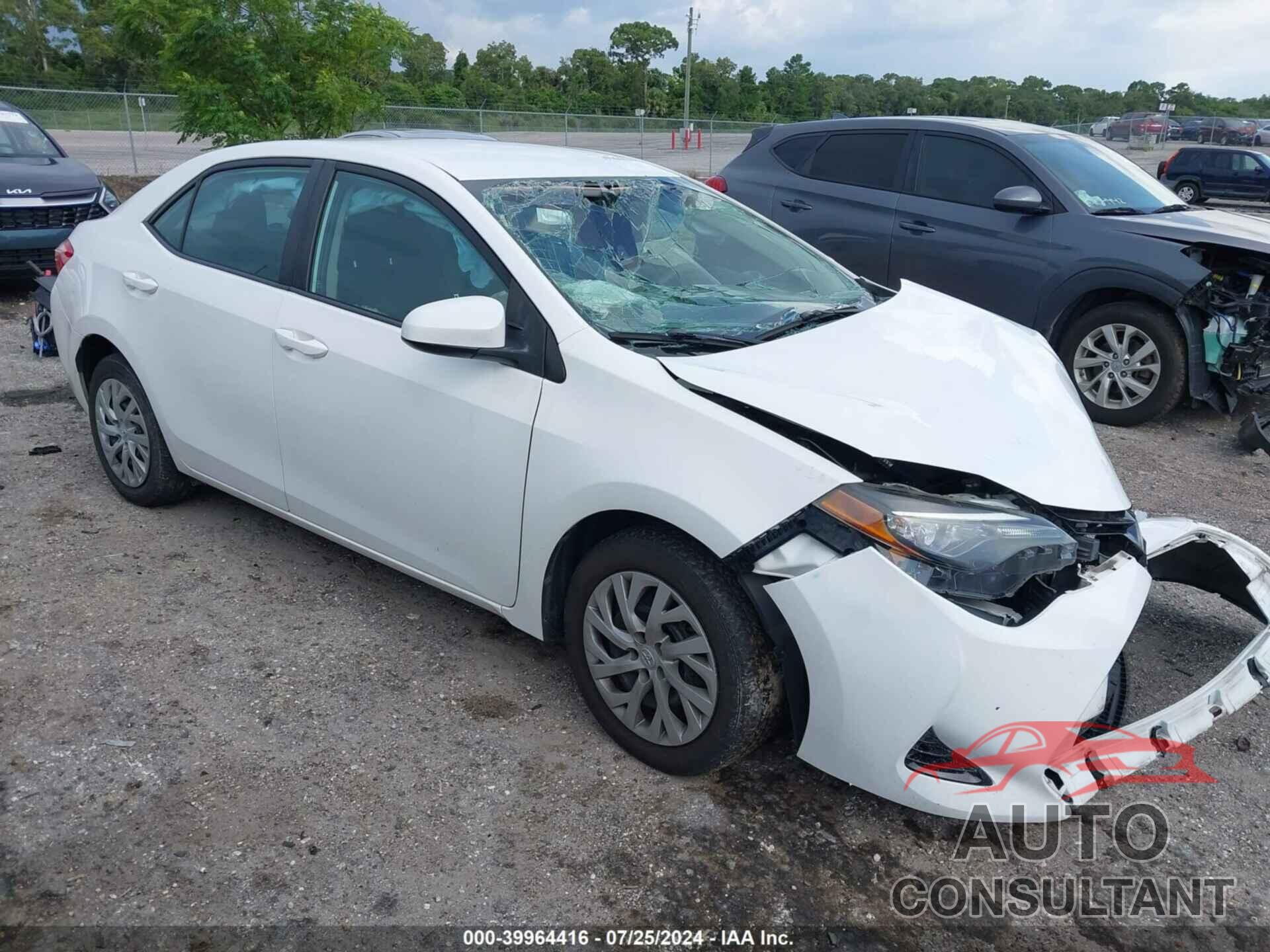 TOYOTA COROLLA 2017 - 2T1BURHE4HC801193