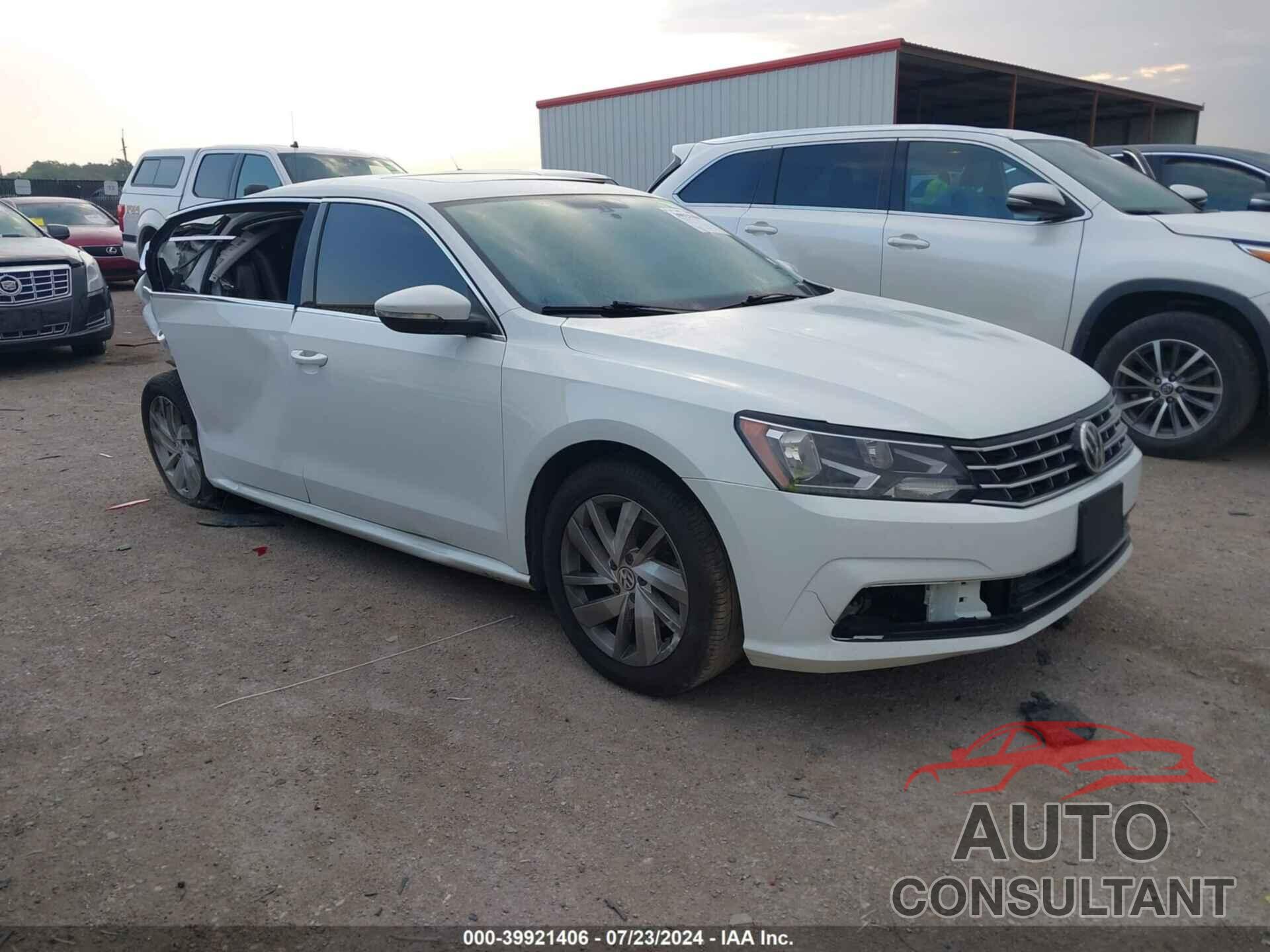 VOLKSWAGEN PASSAT 2018 - 1VWBA7A33JC005679