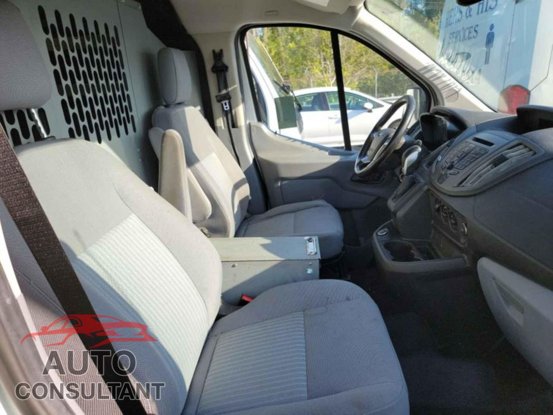 FORD TRANSIT-250 2017 - 1FTYR1YM1HKB32982