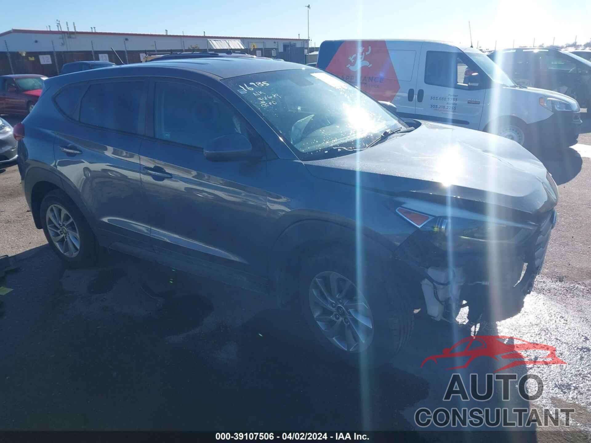 HYUNDAI TUCSON 2018 - KM8J2CA48JU652811