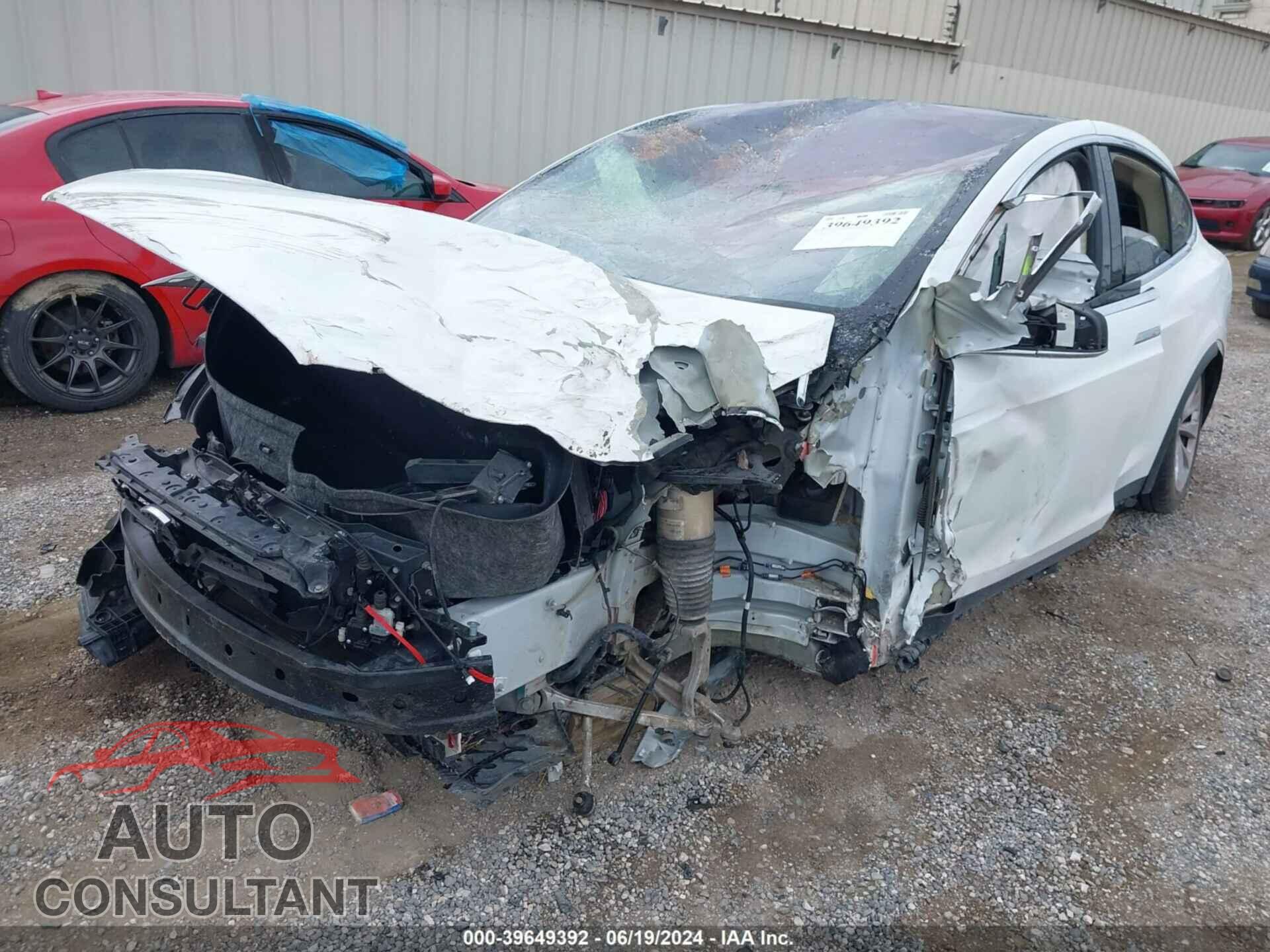 TESLA MODEL X 2017 - 5YJXCBE21HF037843