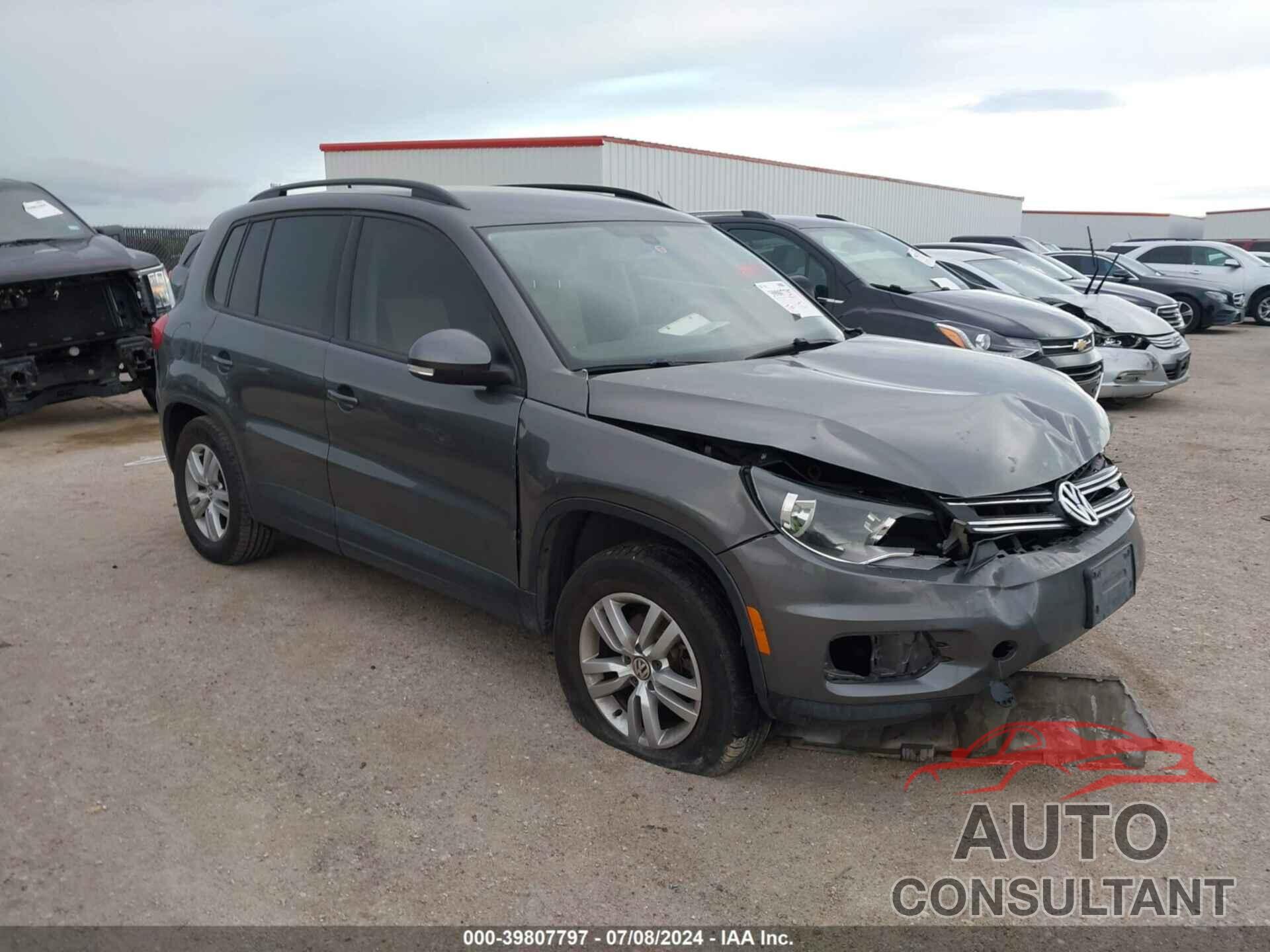 VOLKSWAGEN TIGUAN 2016 - WVGAV7AXXGW584341