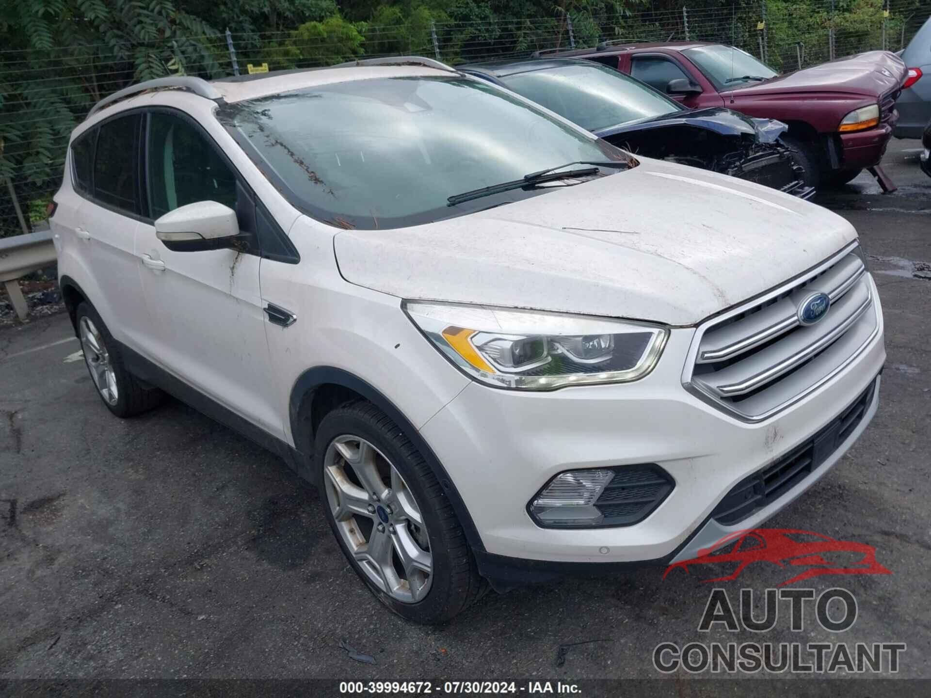 FORD ESCAPE 2018 - 1FMCU9J99JUB50469