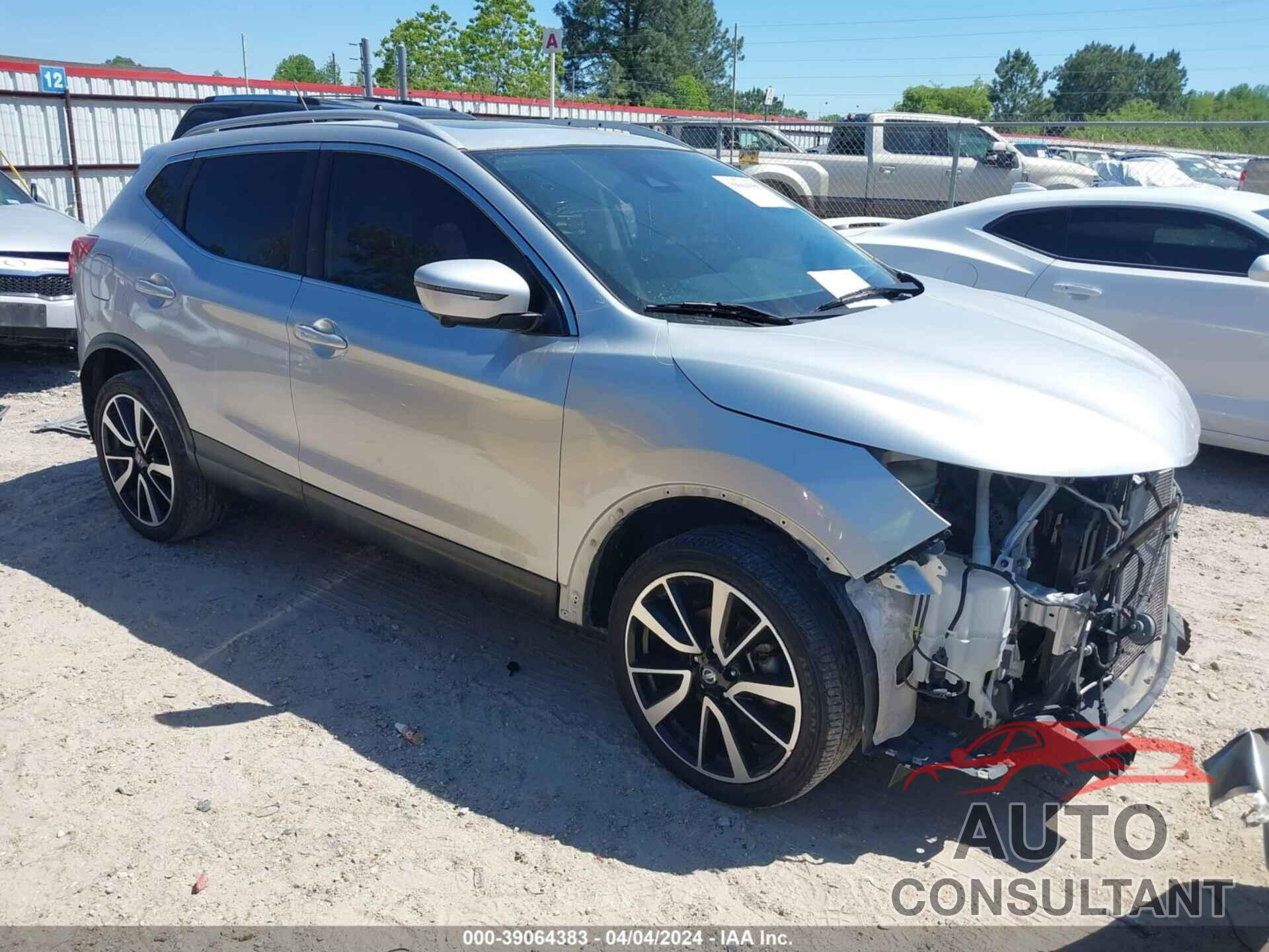 NISSAN ROGUE SPORT 2018 - JN1BJ1CP9JW105738