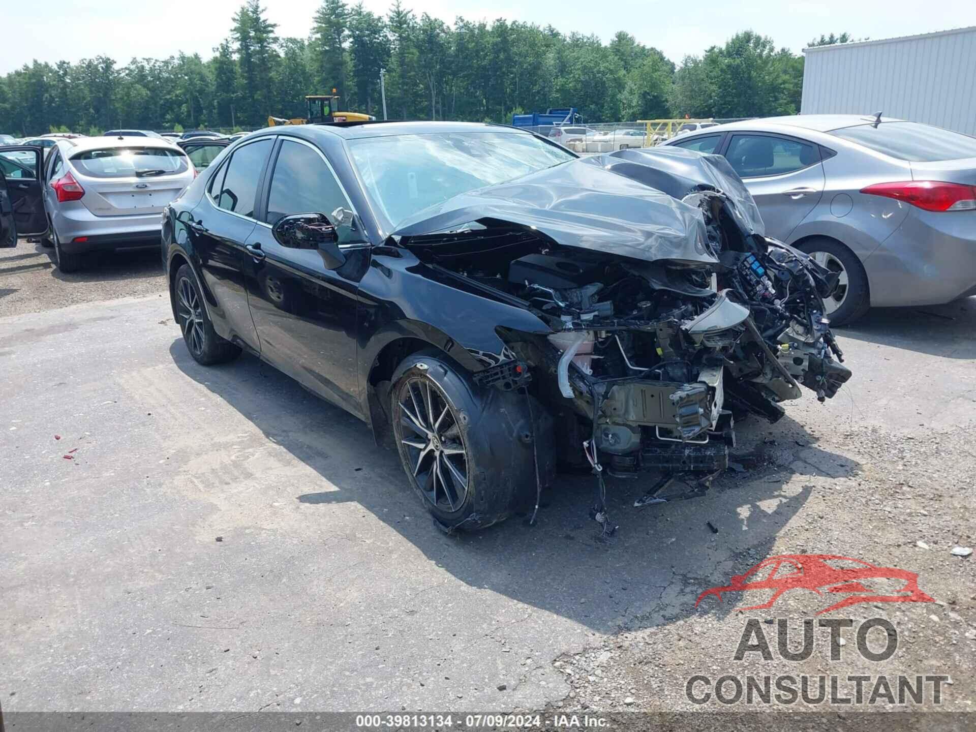 TOYOTA CAMRY 2022 - 4T1G11BK2NU069476