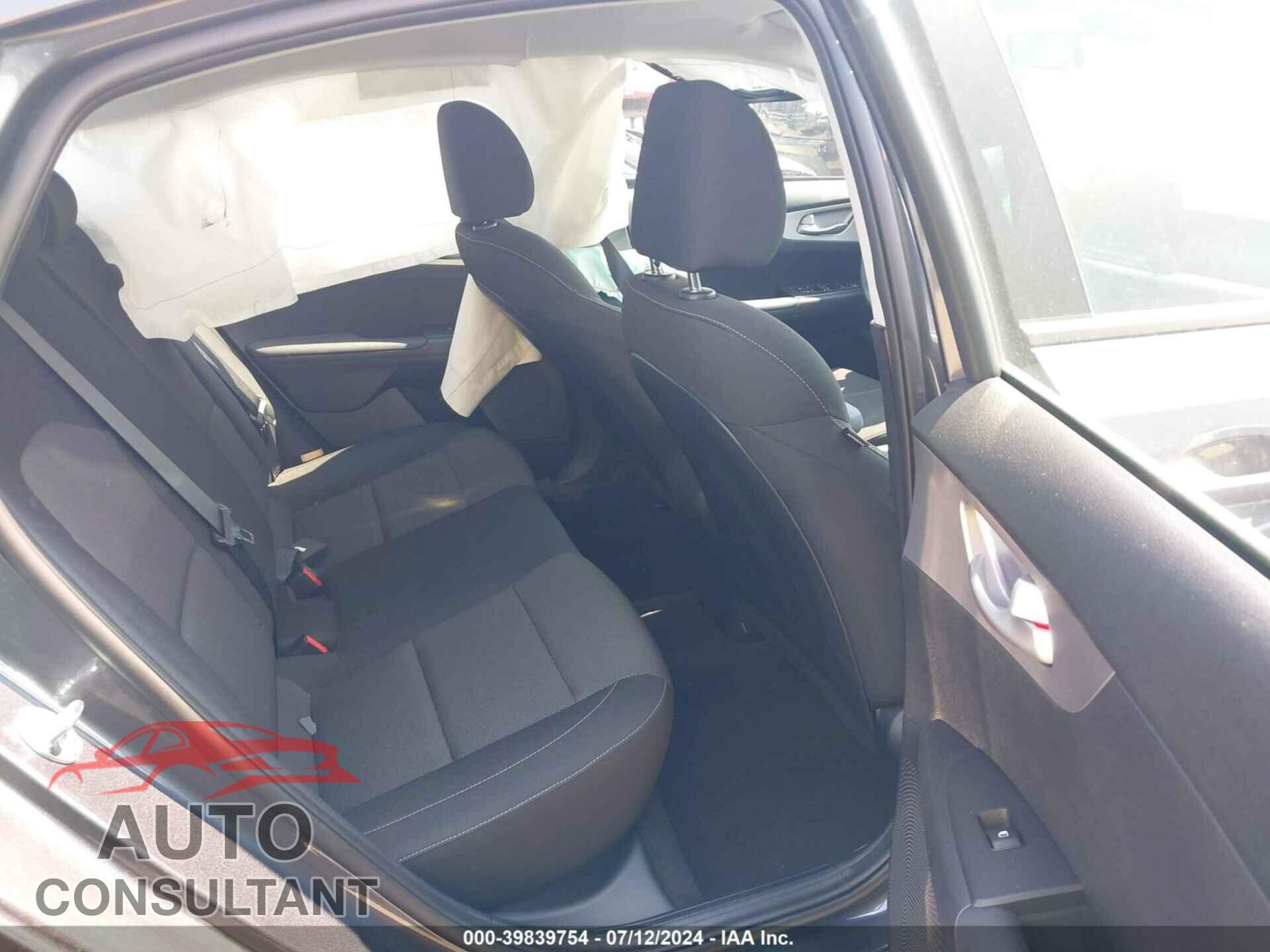 KIA FORTE 2022 - 3KPF24AD4NE485268