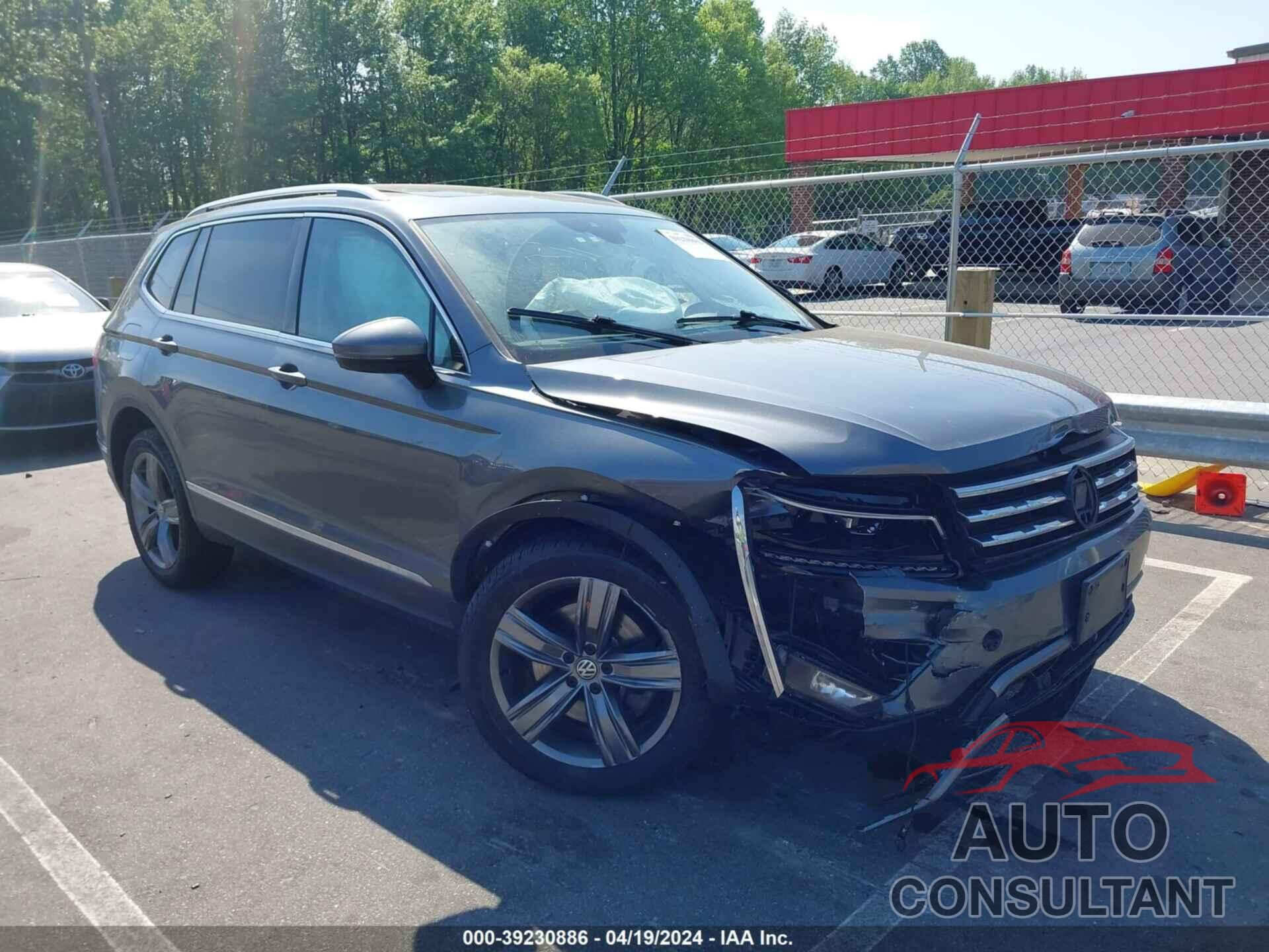 VOLKSWAGEN TIGUAN 2018 - 3VV4B7AX4JM131531