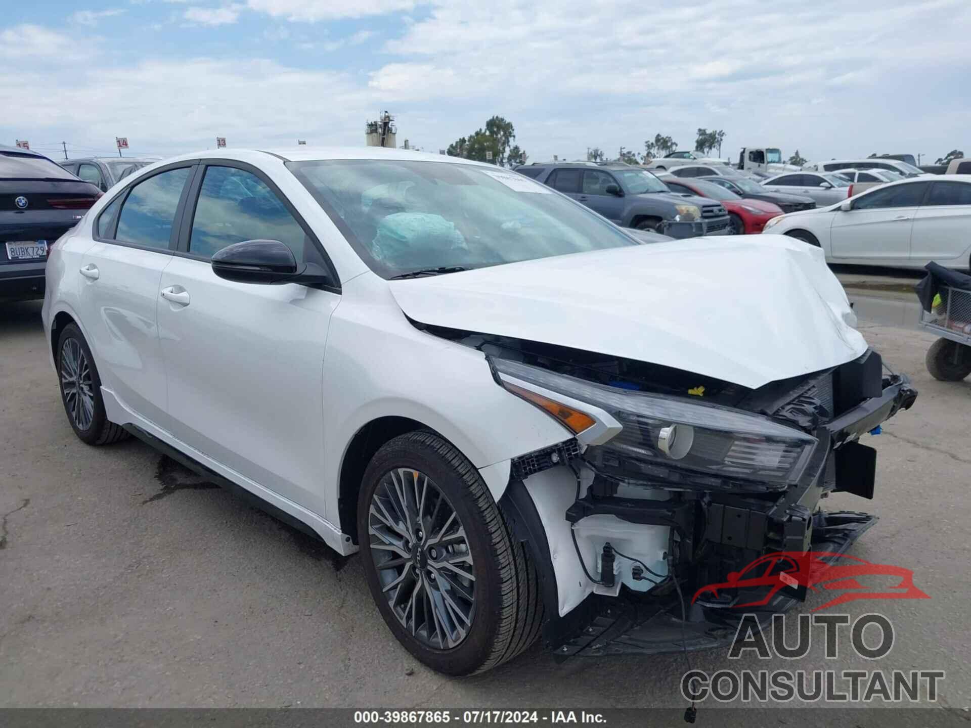 KIA FORTE 2024 - 3KPF54AD3RE749979