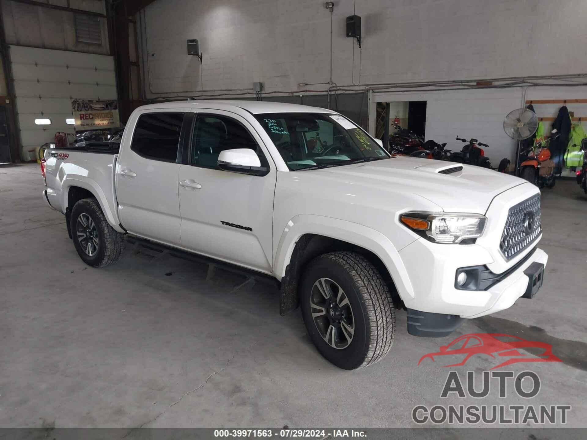 TOYOTA TACOMA 2019 - 3TMCZ5AN2KM259499