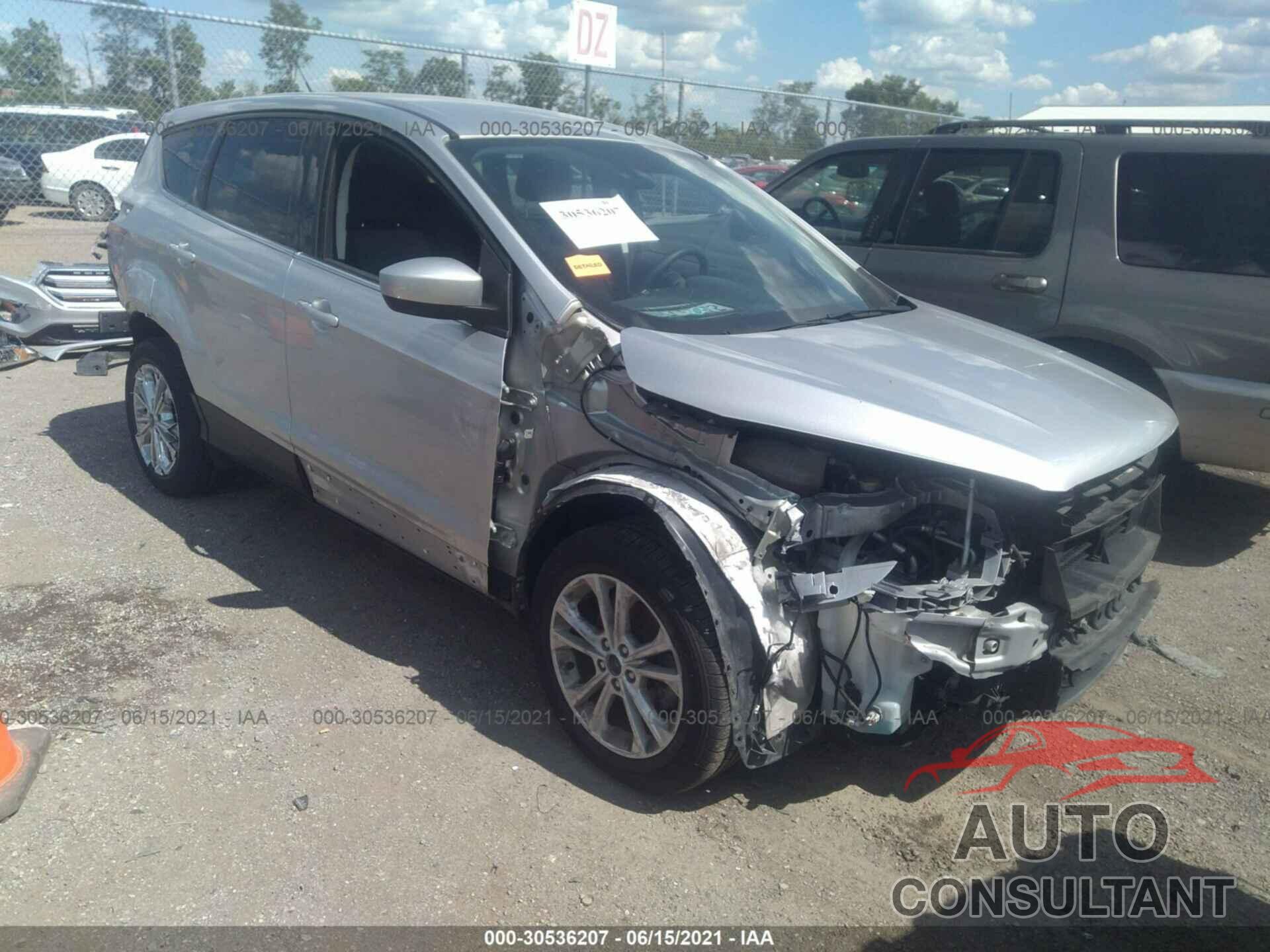 FORD ESCAPE 2017 - 1FMCU0GD0HUD07467