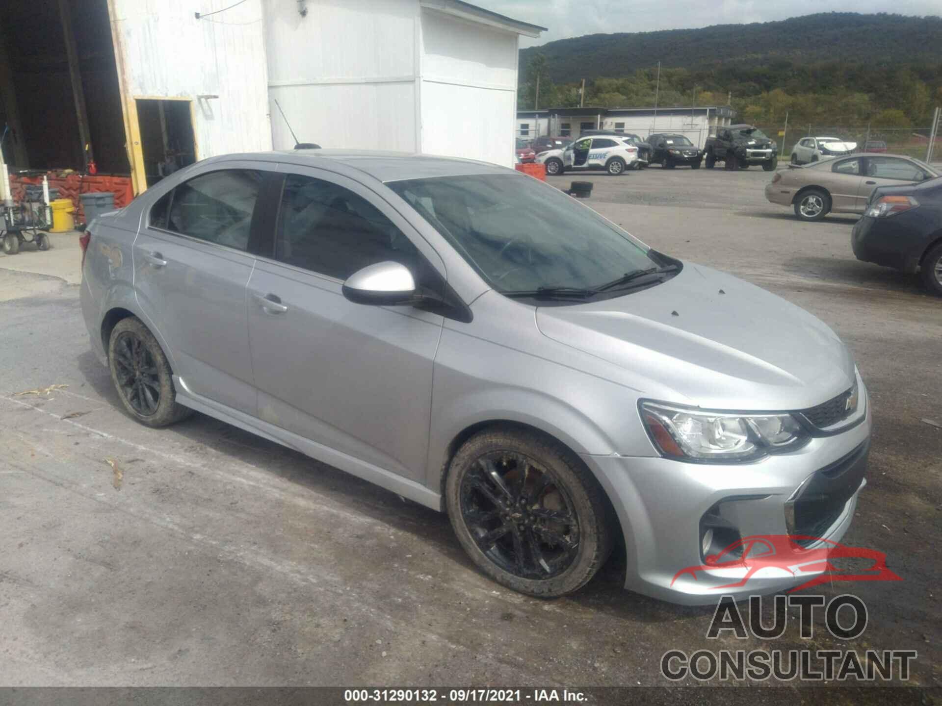 CHEVROLET SONIC 2017 - 1G1JF5SB3H4117535