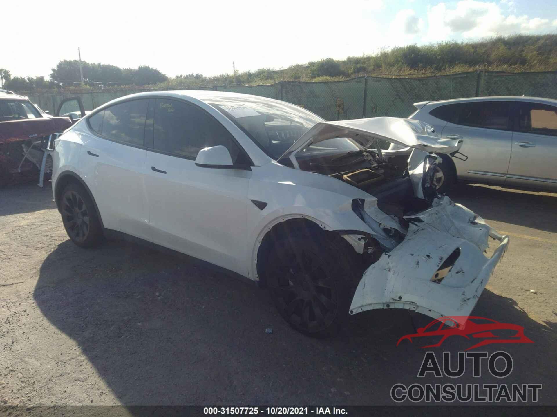 TESLA MODEL Y 2021 - 5YJYGDED1MF115800