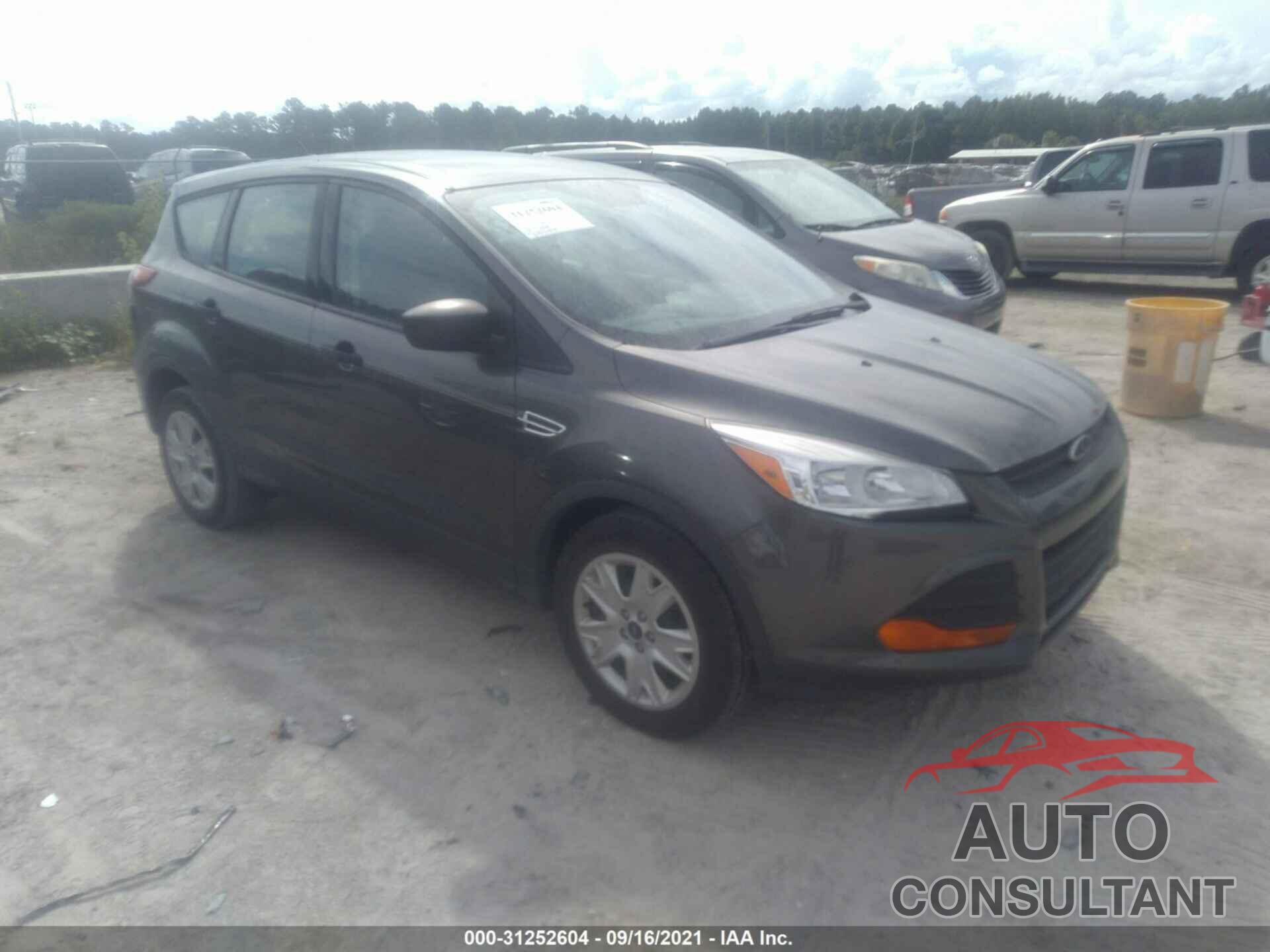 FORD ESCAPE 2016 - 1FMCU0F78GUB79330