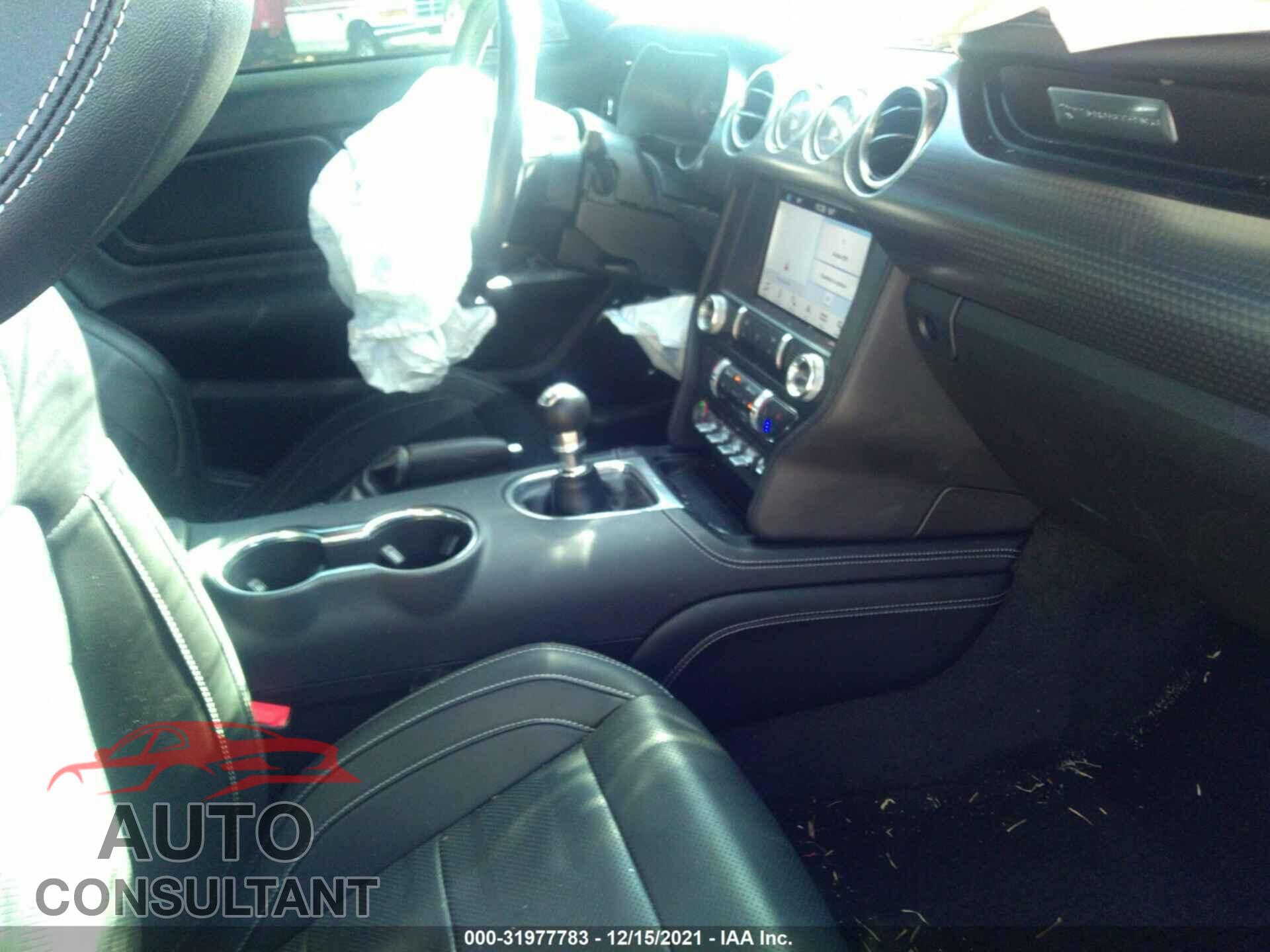 FORD MUSTANG 2018 - 1FA6P8CFXJ5125621