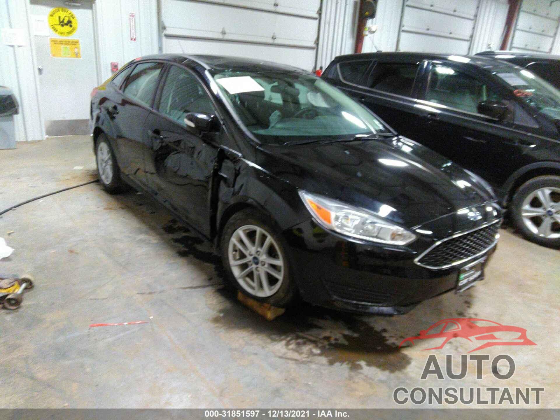 FORD FOCUS 2018 - 1FADP3F27JL257377