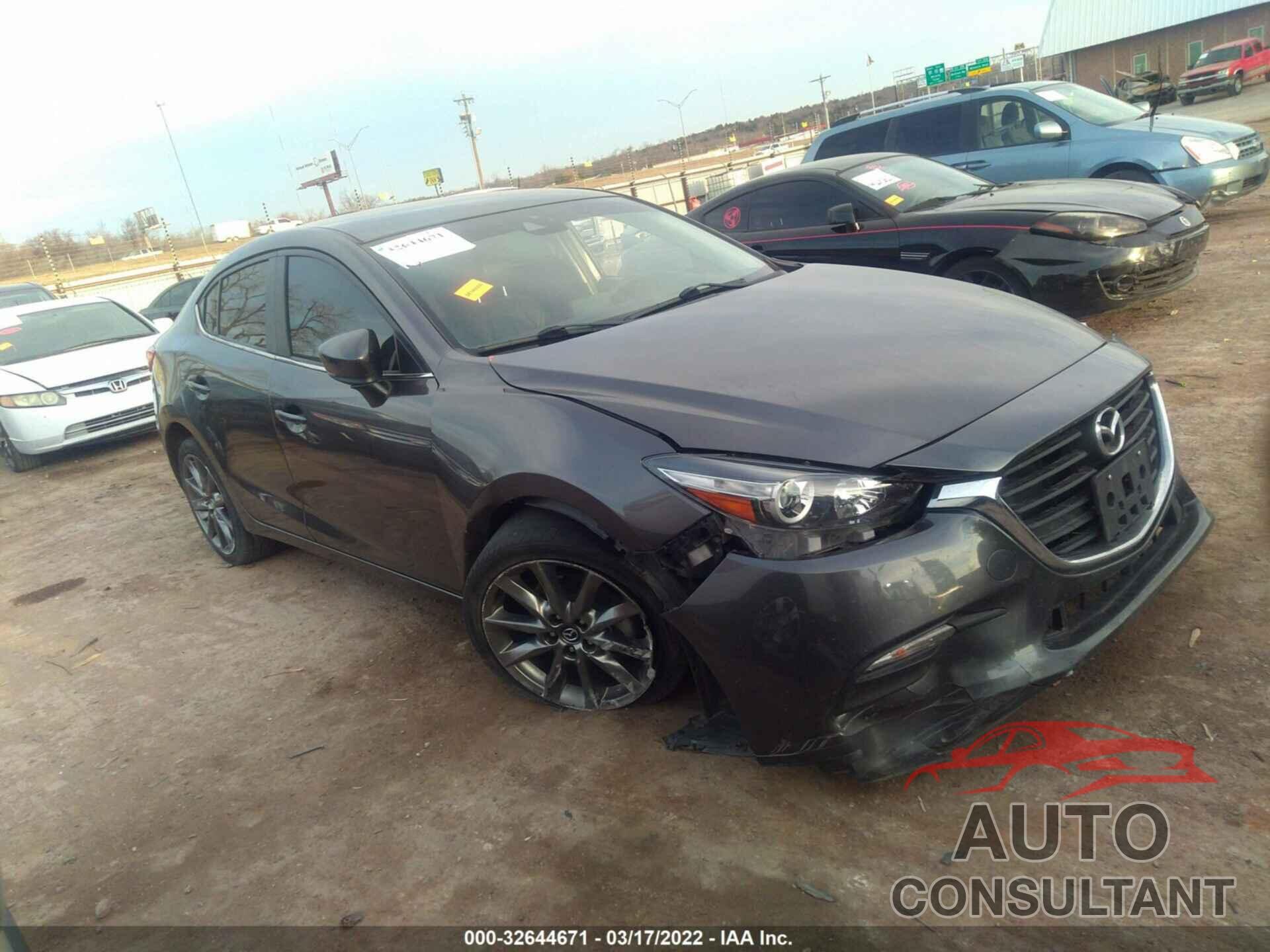 MAZDA MAZDA3 4-DOOR 2018 - 3MZBN1V36JM228664