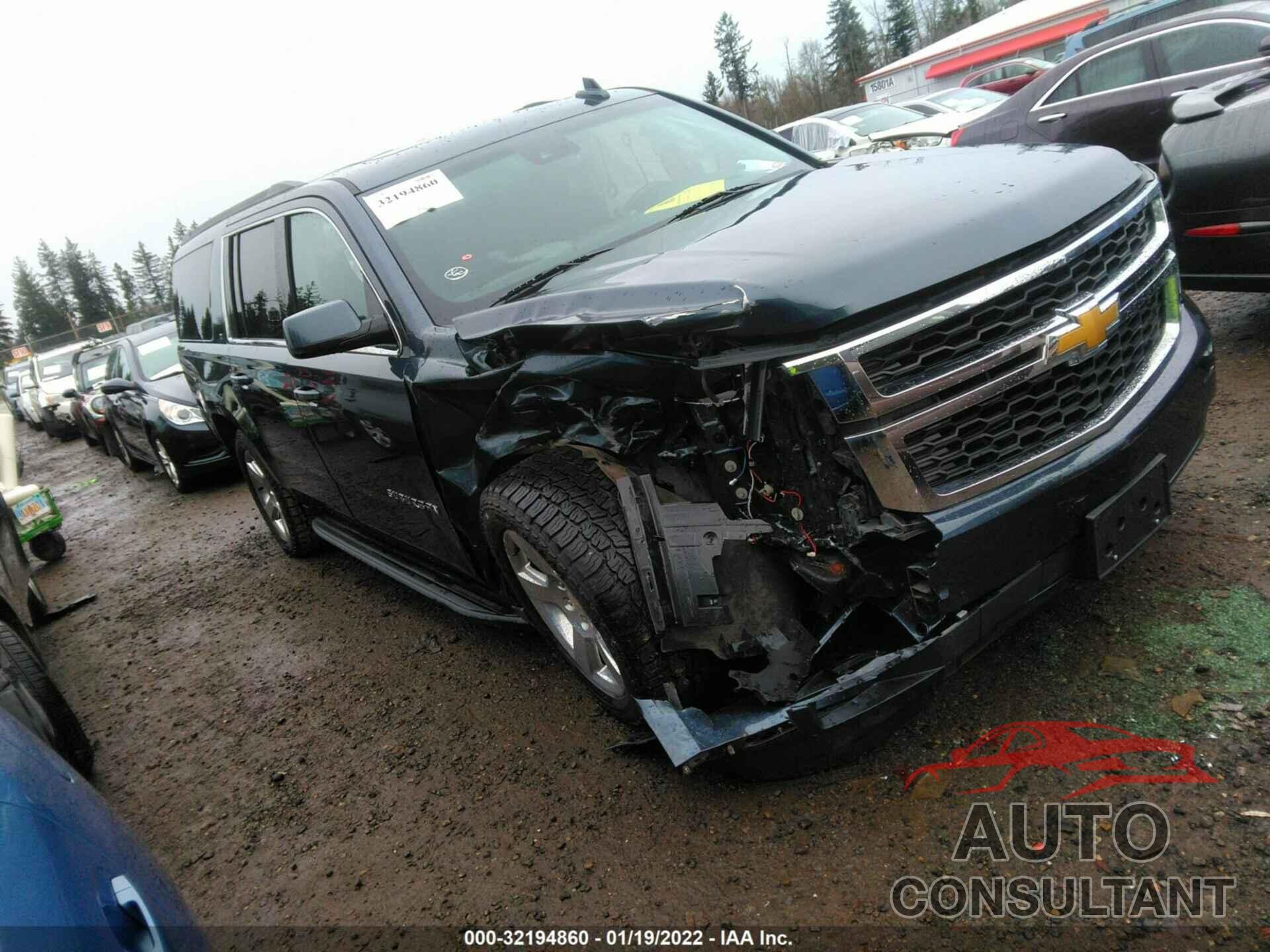 CHEVROLET SUBURBAN 2019 - 1GNSKHKC4KR220739