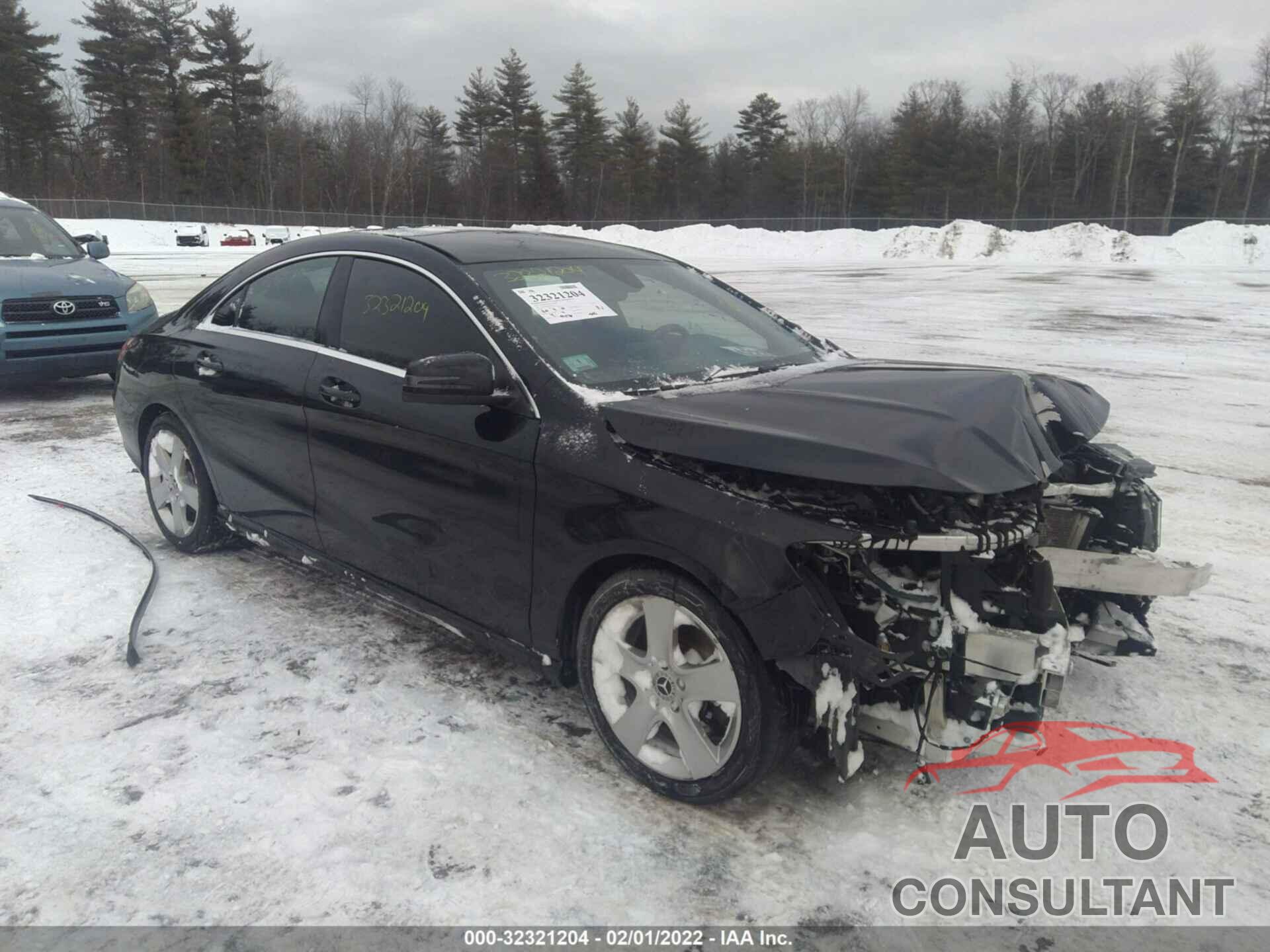MERCEDES-BENZ CLA 2018 - WDDSJ4GB9JN615452