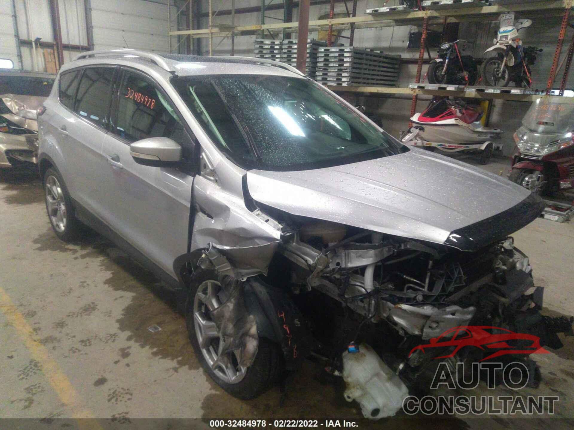 FORD ESCAPE 2017 - 1FMCU9J92HUA65225