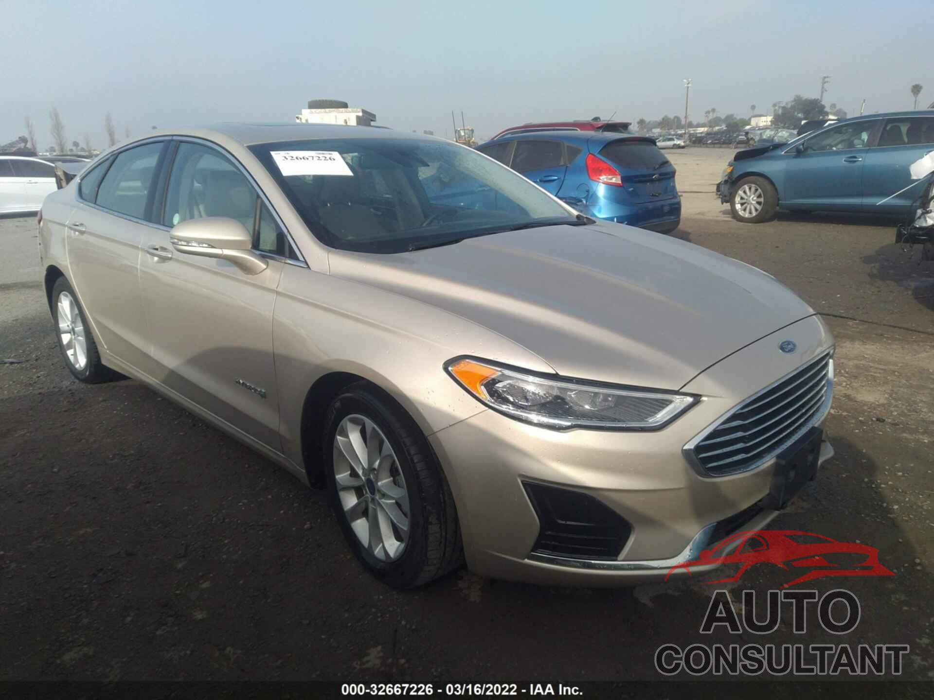 FORD FUSION HYBRID 2019 - 3FA6P0MU4KR239966