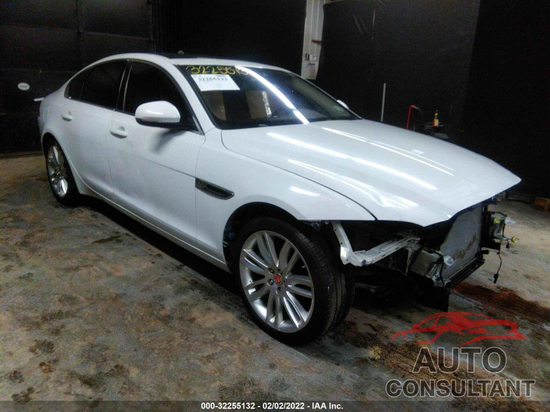 JAGUAR XF 2017 - SAJBK4BV0HCY45896