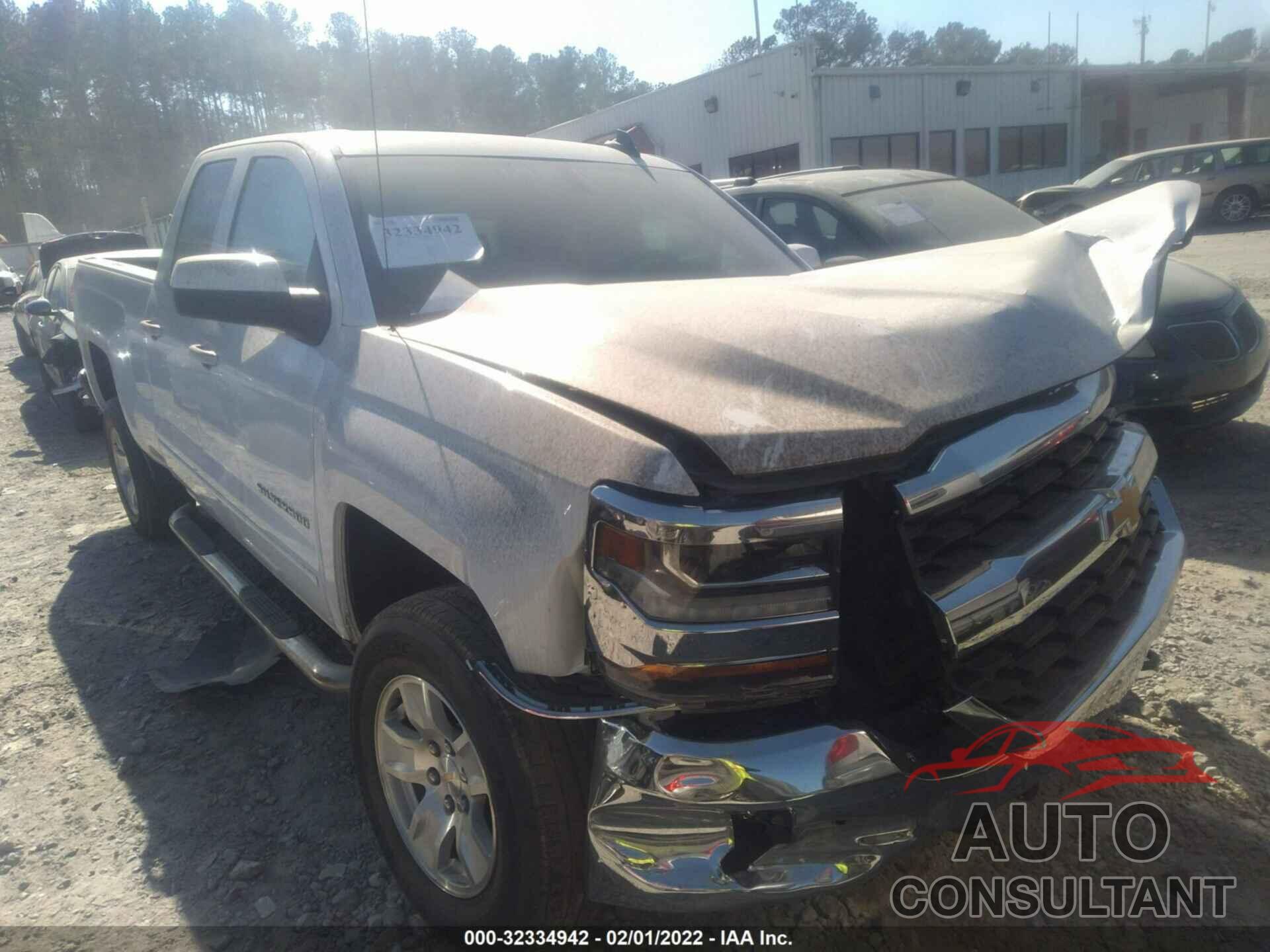 CHEVROLET SILVERADO 1500 2018 - 1GCVKREH3JZ157859