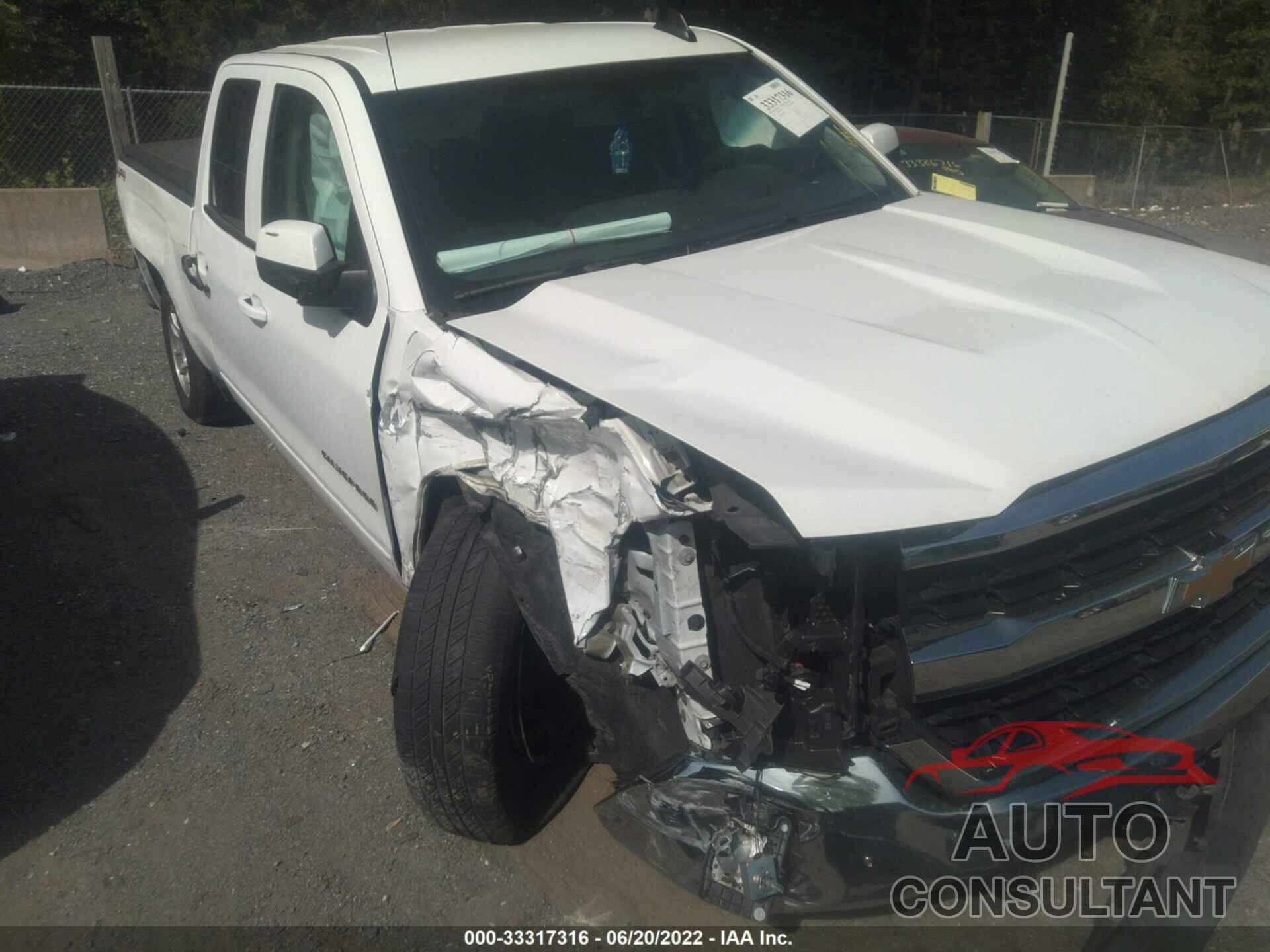 CHEVROLET SILVERADO 1500 2018 - 1GCVKREH8JZ129197