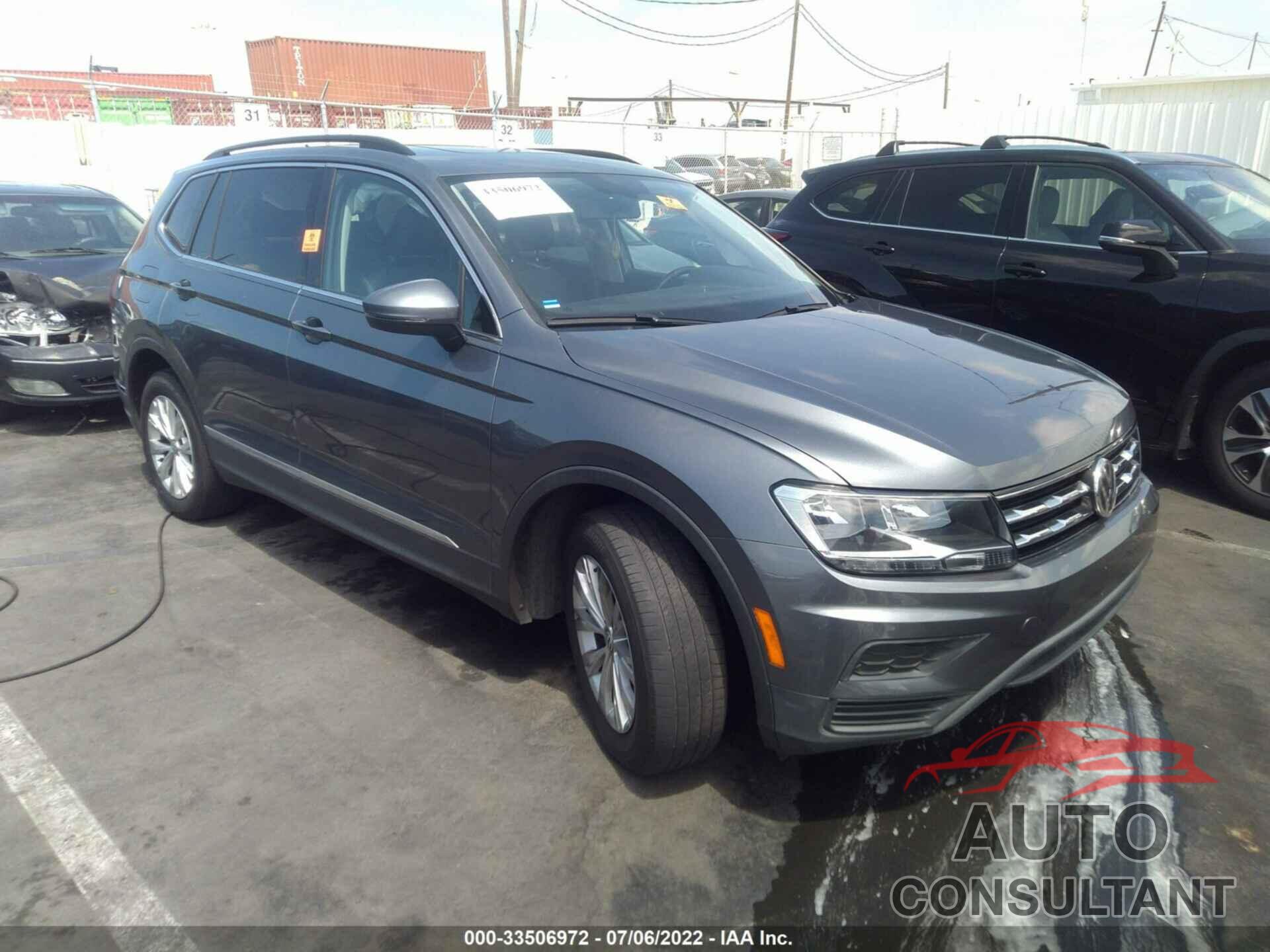 VOLKSWAGEN TIGUAN 2018 - 3VV2B7AX2JM179133