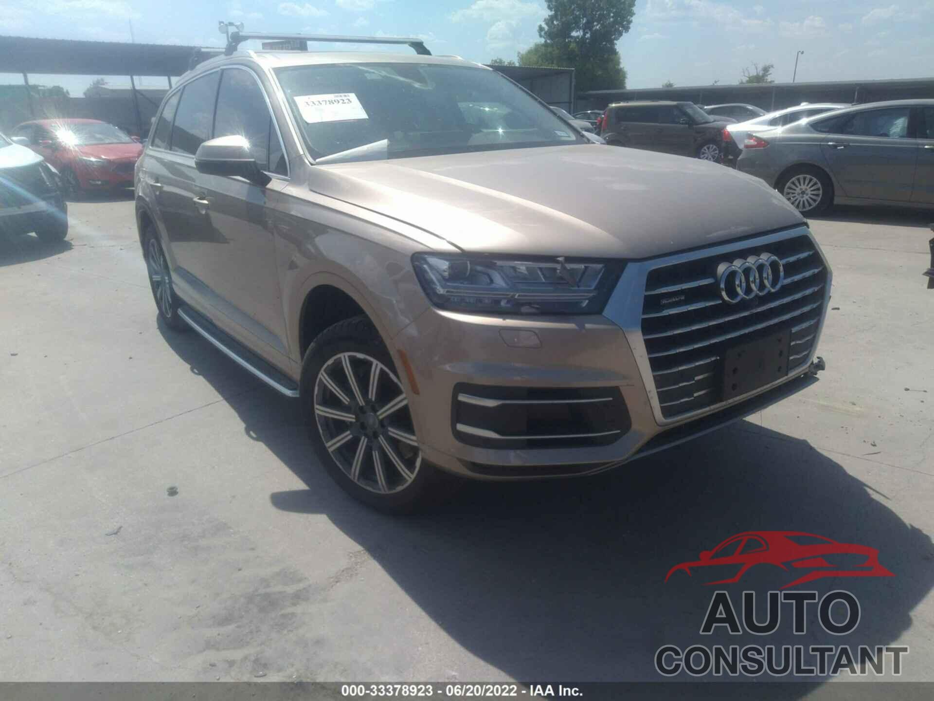 AUDI Q7 2018 - WA1LHAF7XJD013083