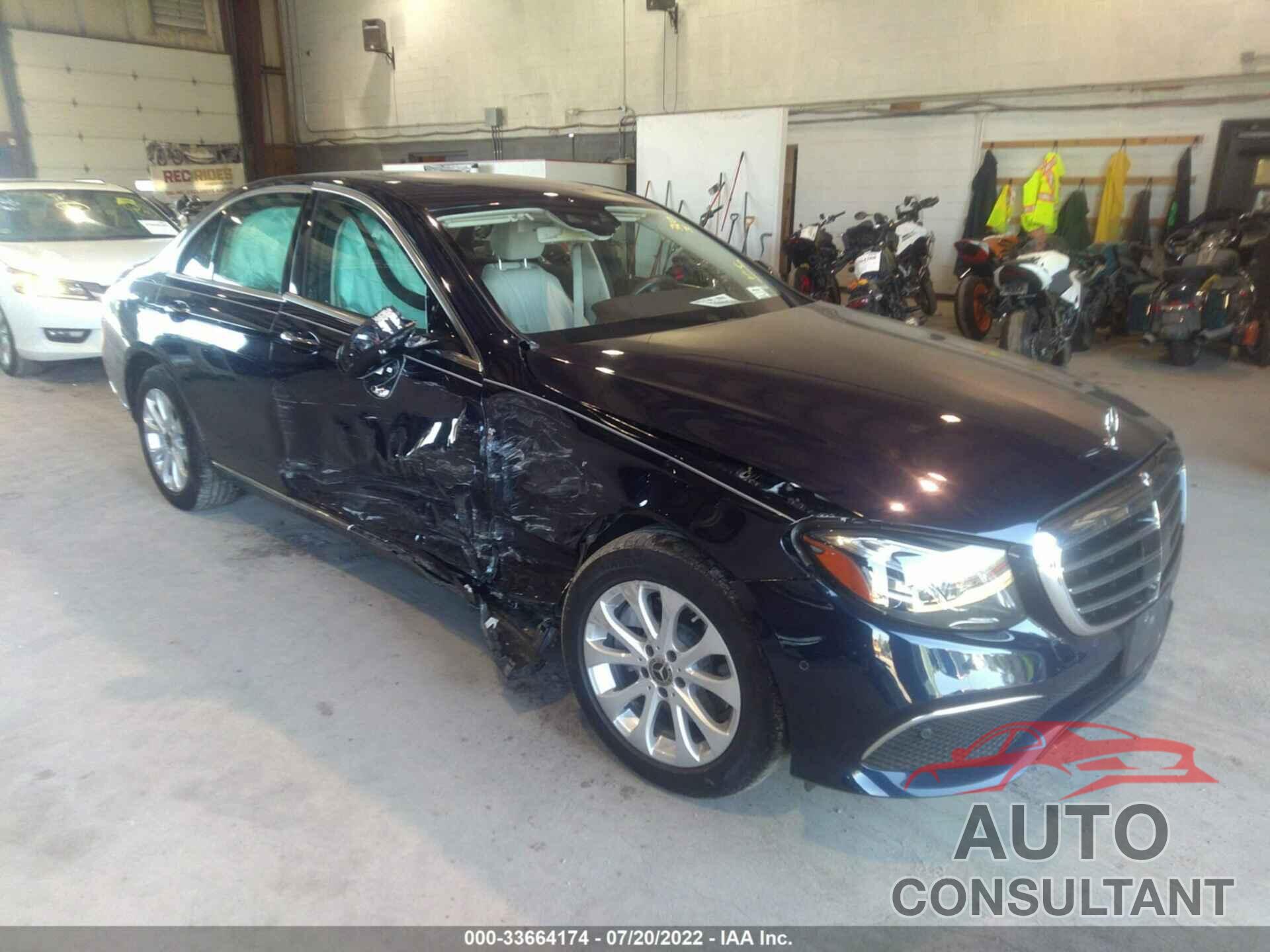MERCEDES-BENZ E-CLASS 2018 - WDDZF4KB5JA451910