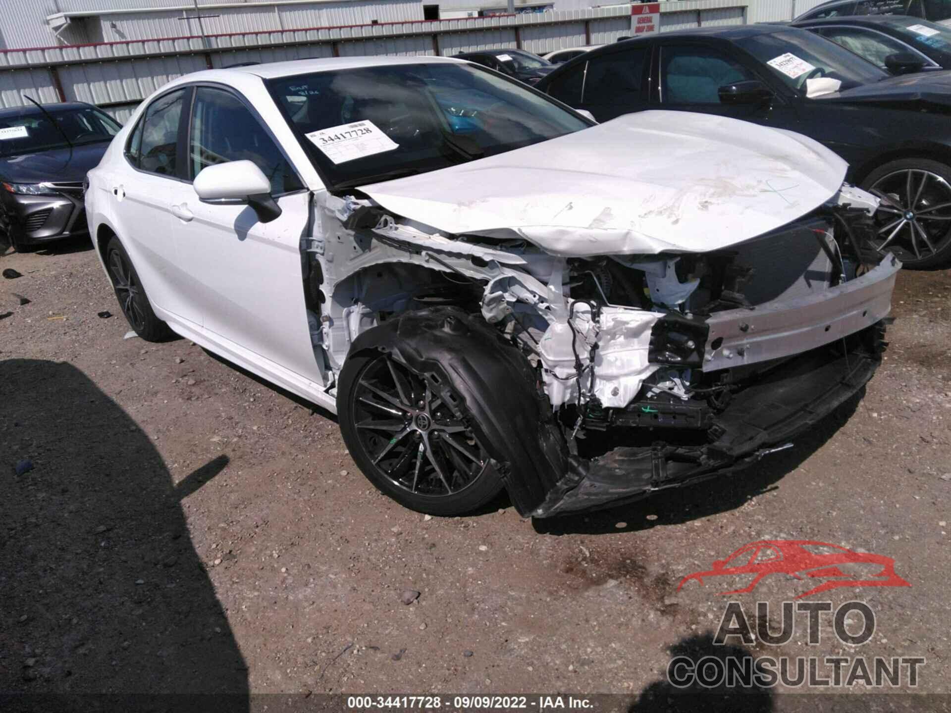 TOYOTA CAMRY 2022 - 4T1G11AK2NU052159