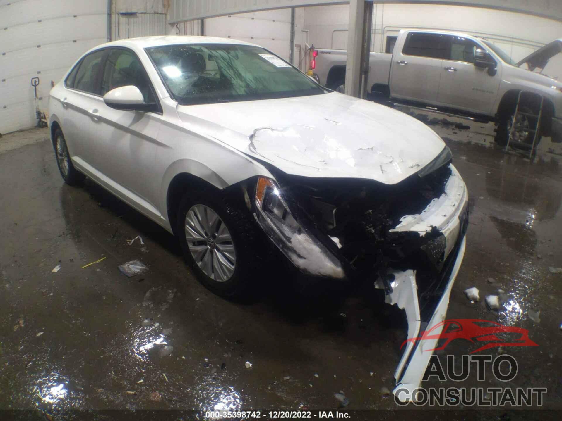 VOLKSWAGEN JETTA 2019 - 3VWCB7BUXKM171612