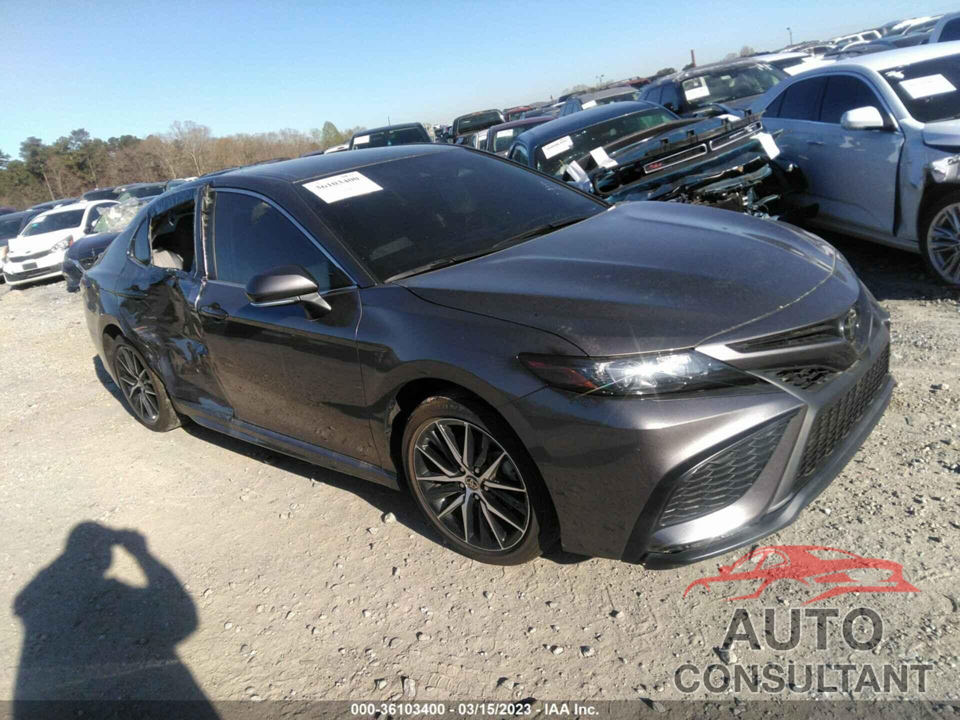 TOYOTA CAMRY 2022 - 4T1G11AK8NU662762