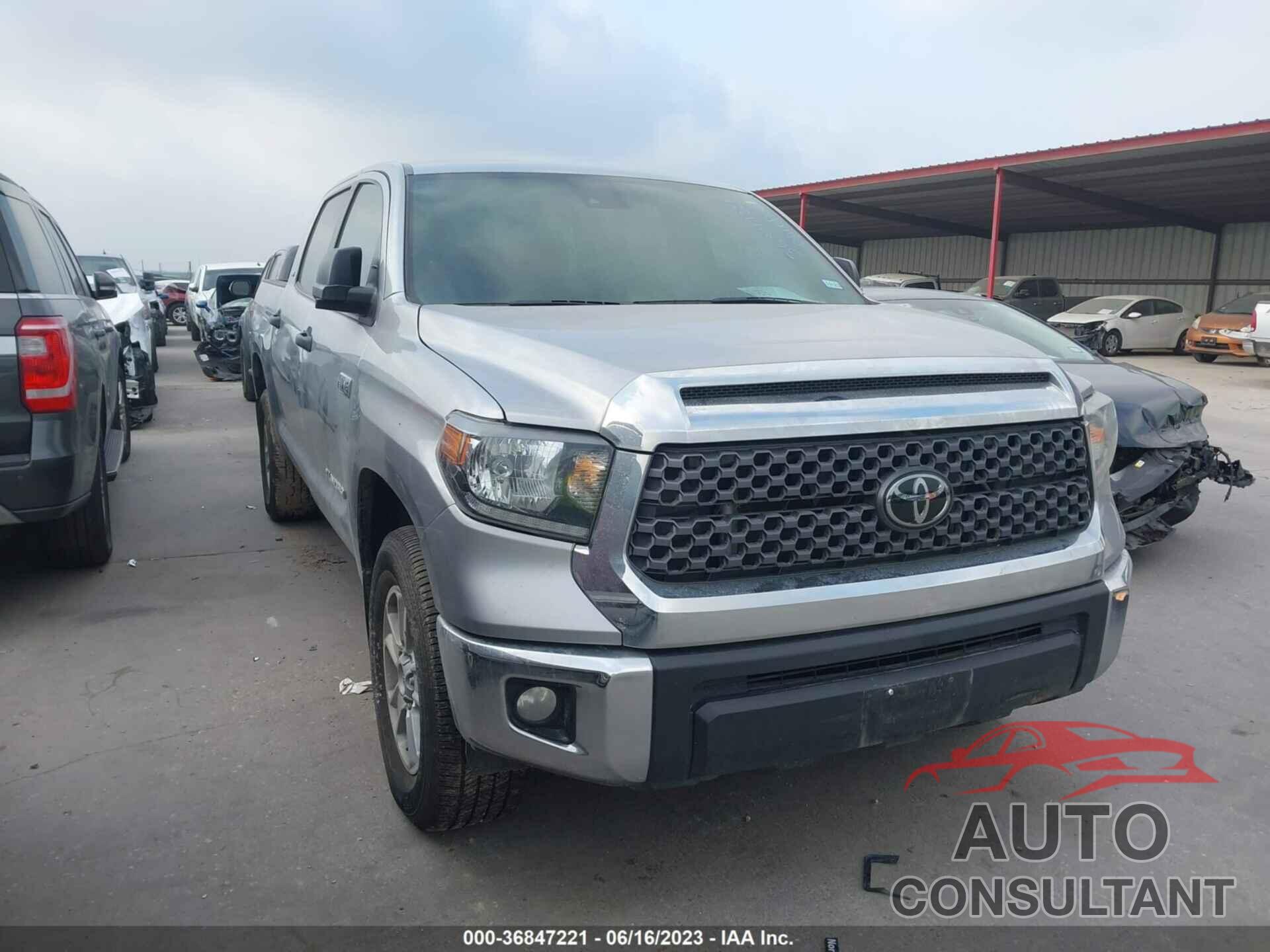 TOYOTA TUNDRA 2021 - 5TFDY5F11MX976213