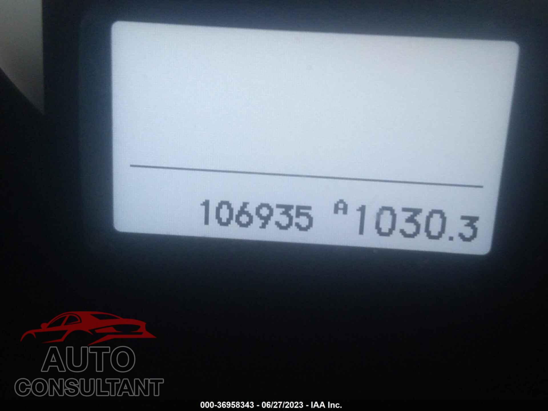 HONDA PILOT 2015 - 5FNYF4H99FB011682