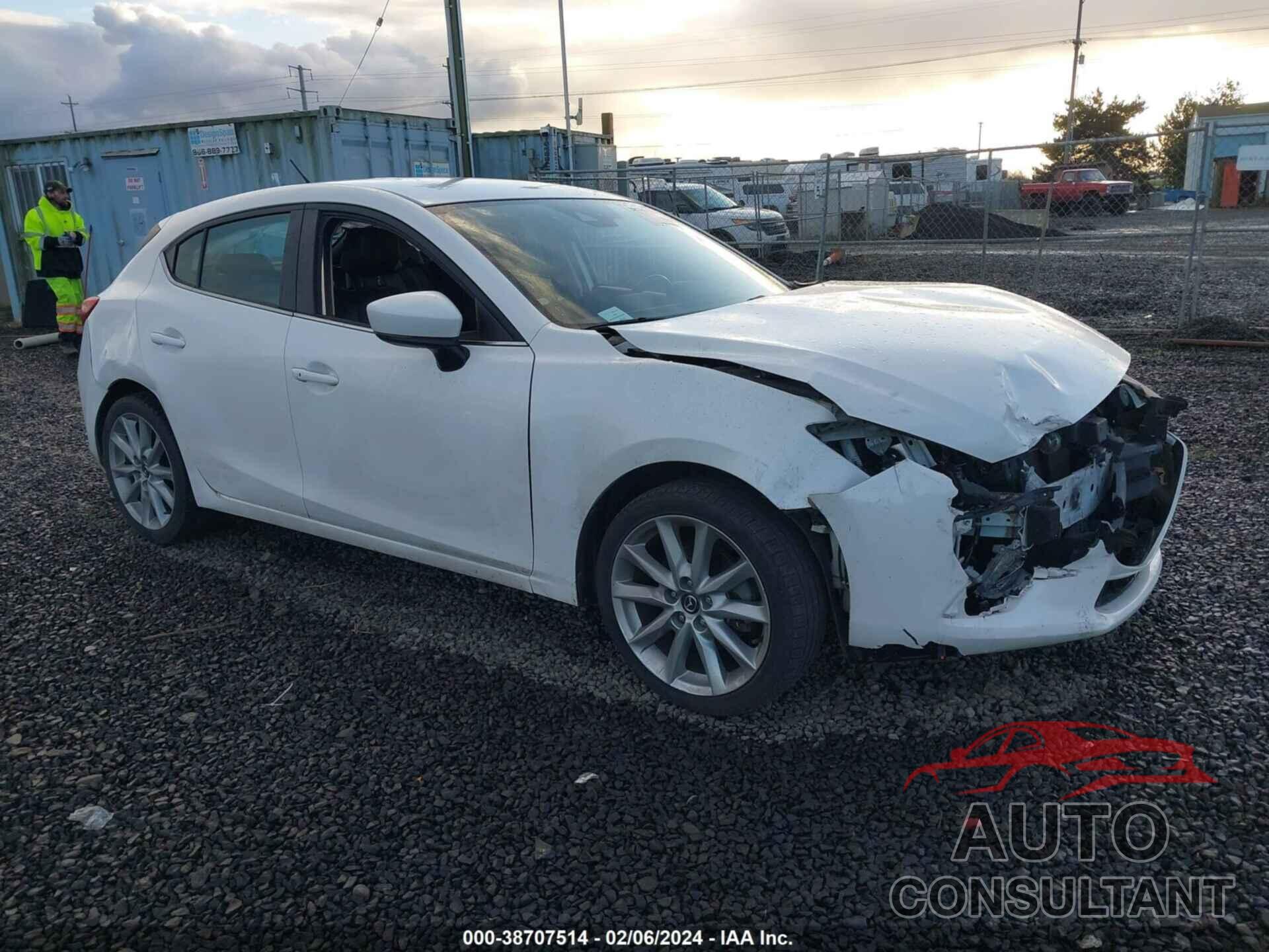 MAZDA MAZDA3 2017 - 3MZBN1L77HM151559