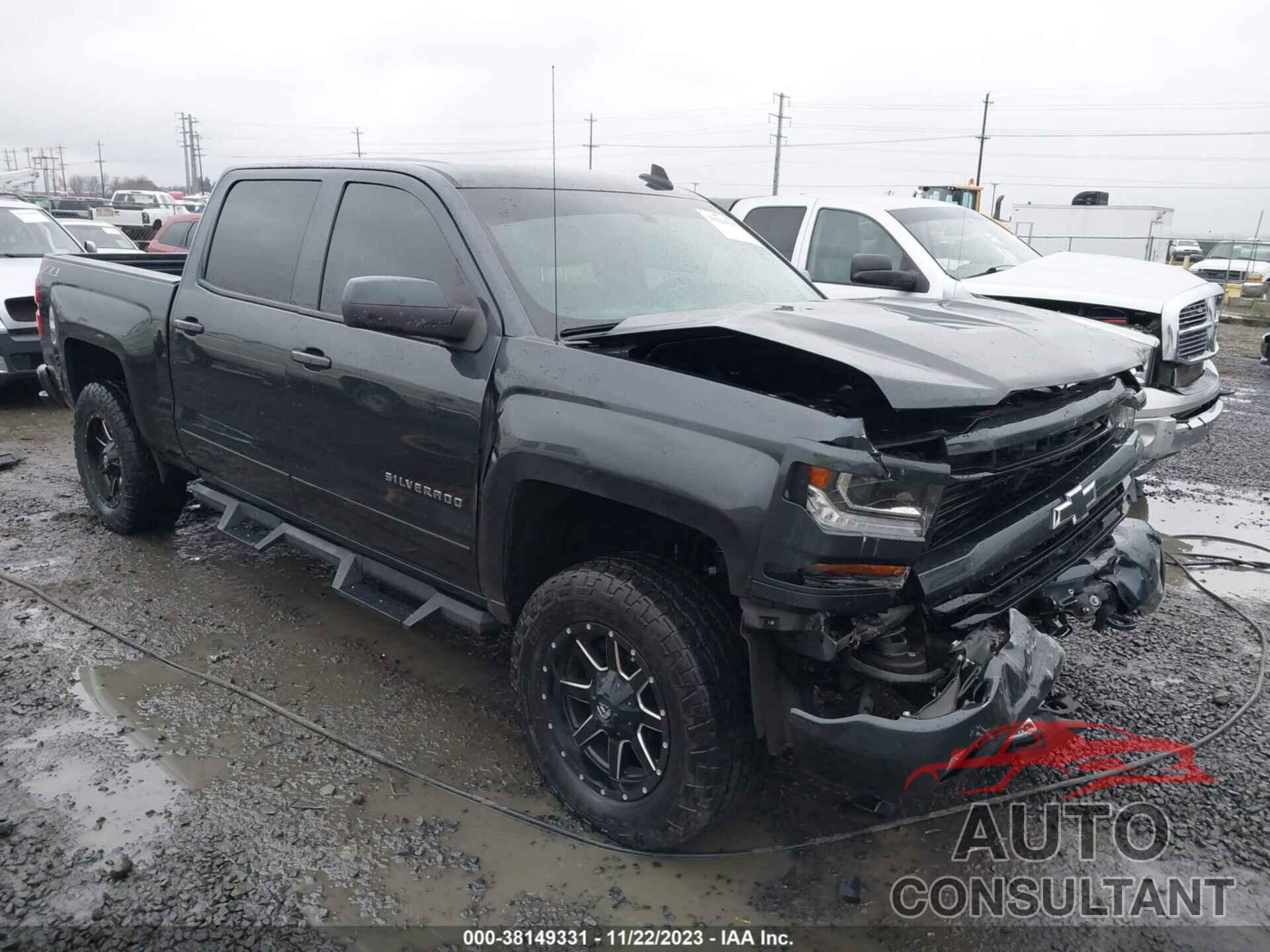 CHEVROLET SILVERADO 1500 2018 - 3GCUKREC0JG472862