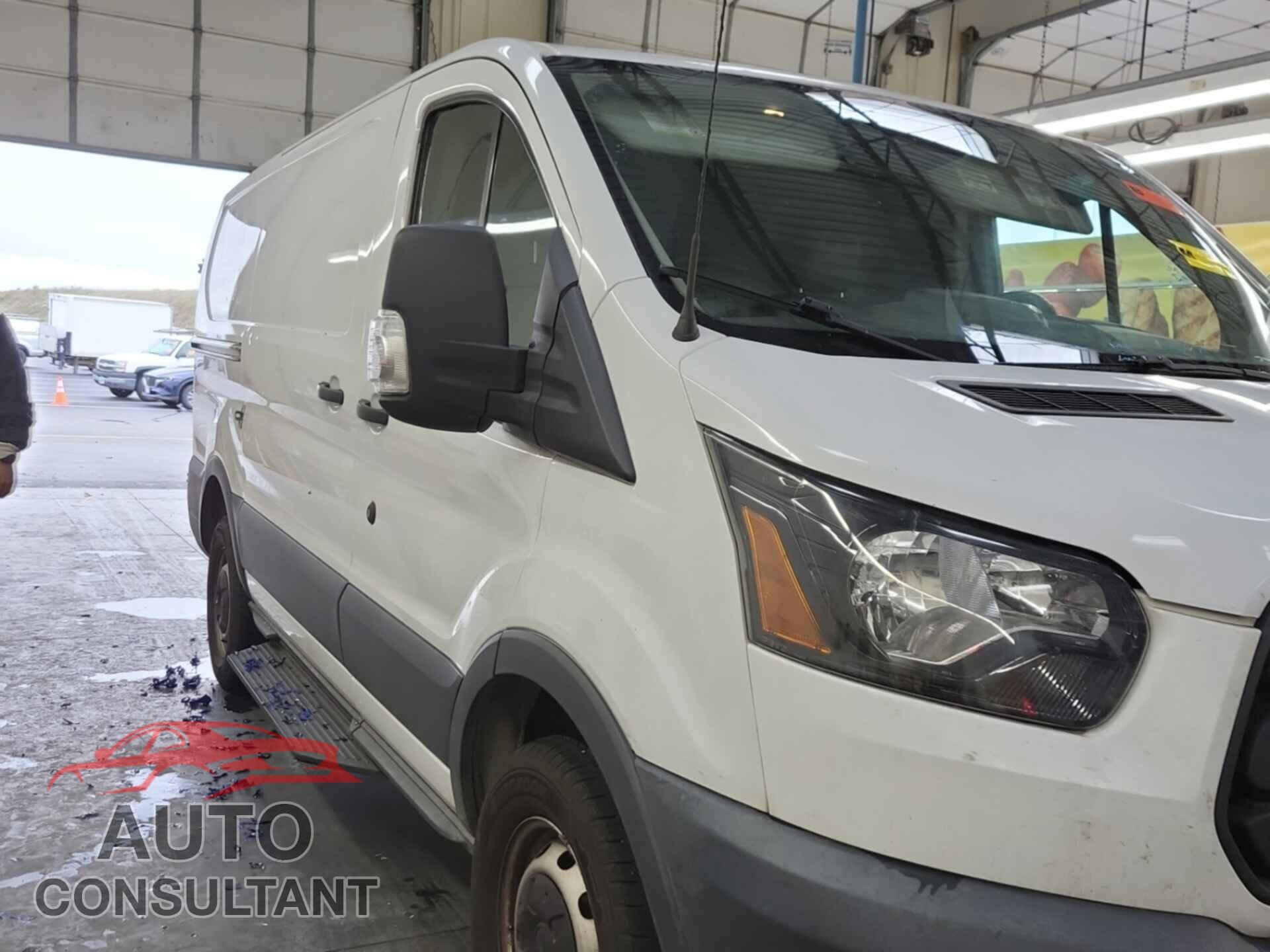 FORD TRANSIT 2017 - 1FTYR1YM2HKA32020