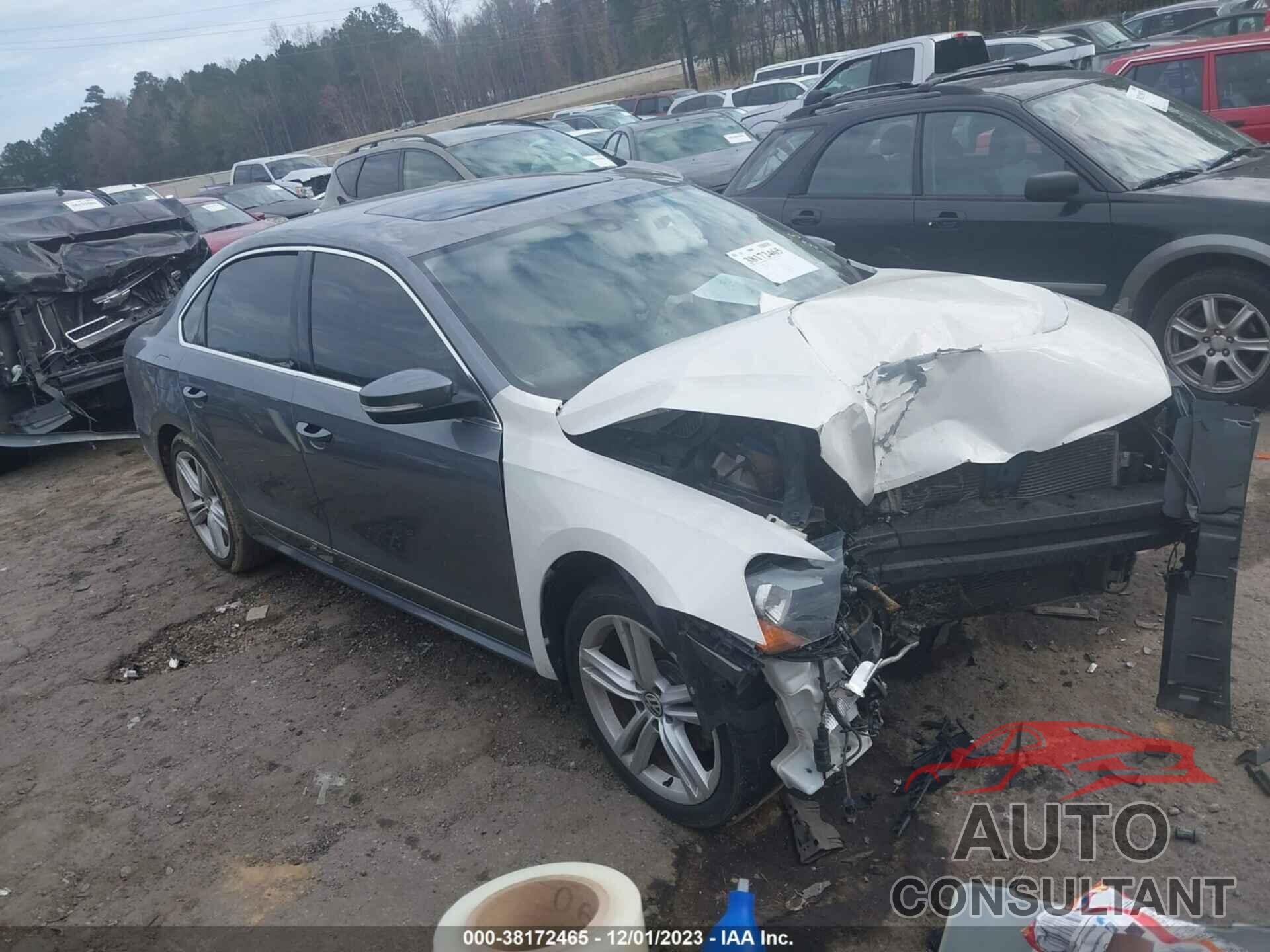 VOLKSWAGEN PASSAT 2015 - 1VWBT7A37FC043949