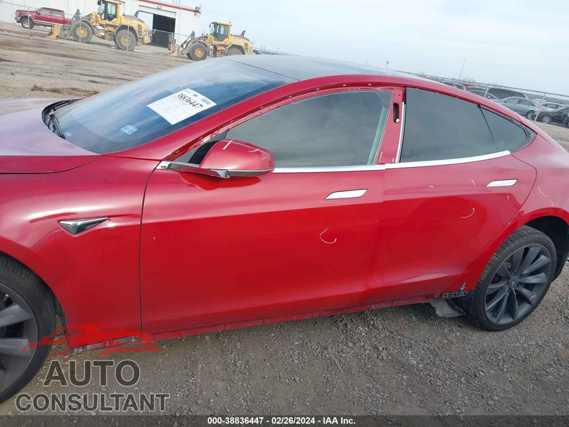 TESLA MODEL S 2018 - 5YJSA1E23JF269683