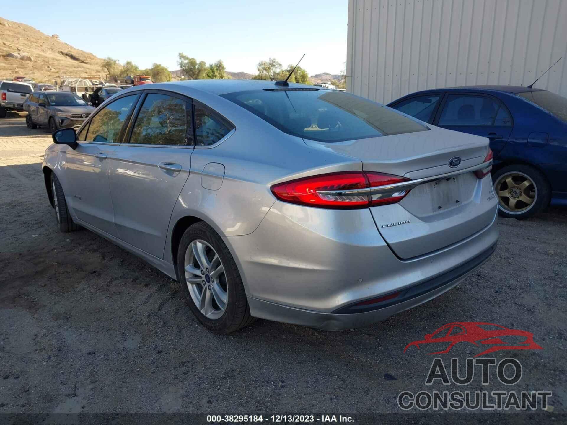 FORD FUSION HYBRID 2018 - 3FA6P0LUXJR154405