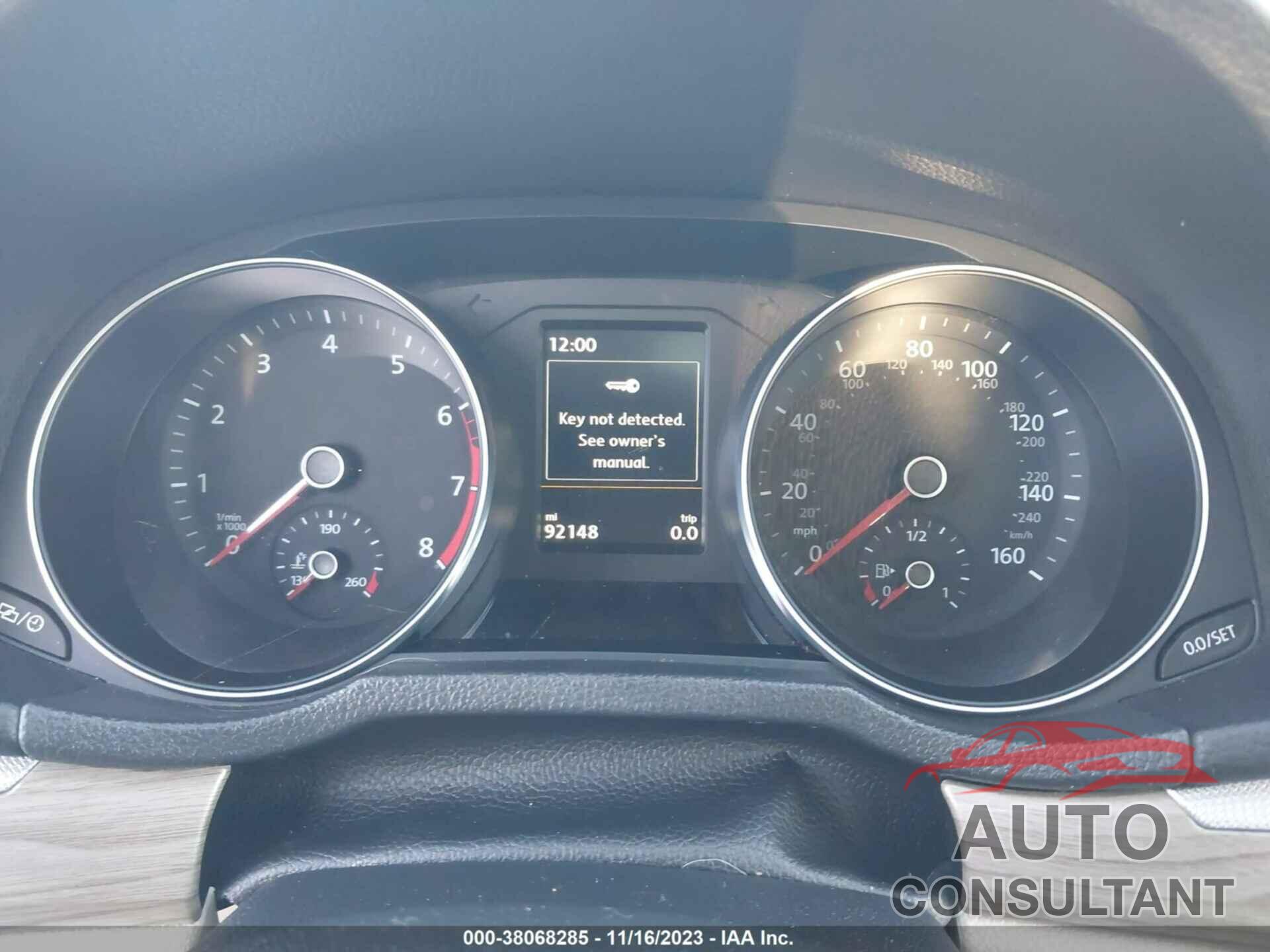 VOLKSWAGEN PASSAT 2017 - 1VWGT7A35HC058863