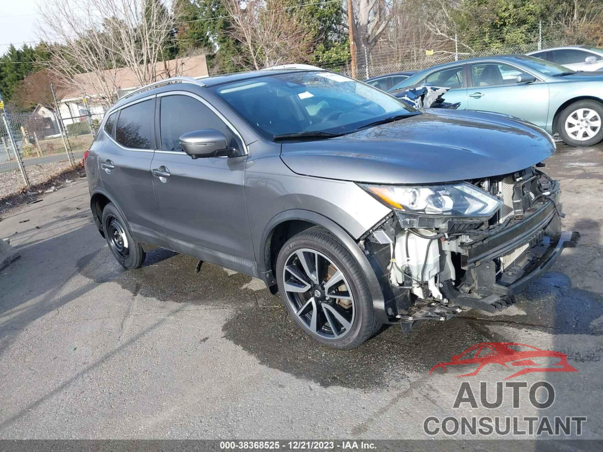 NISSAN ROGUE SPORT 2018 - JN1BJ1CP8JW151383