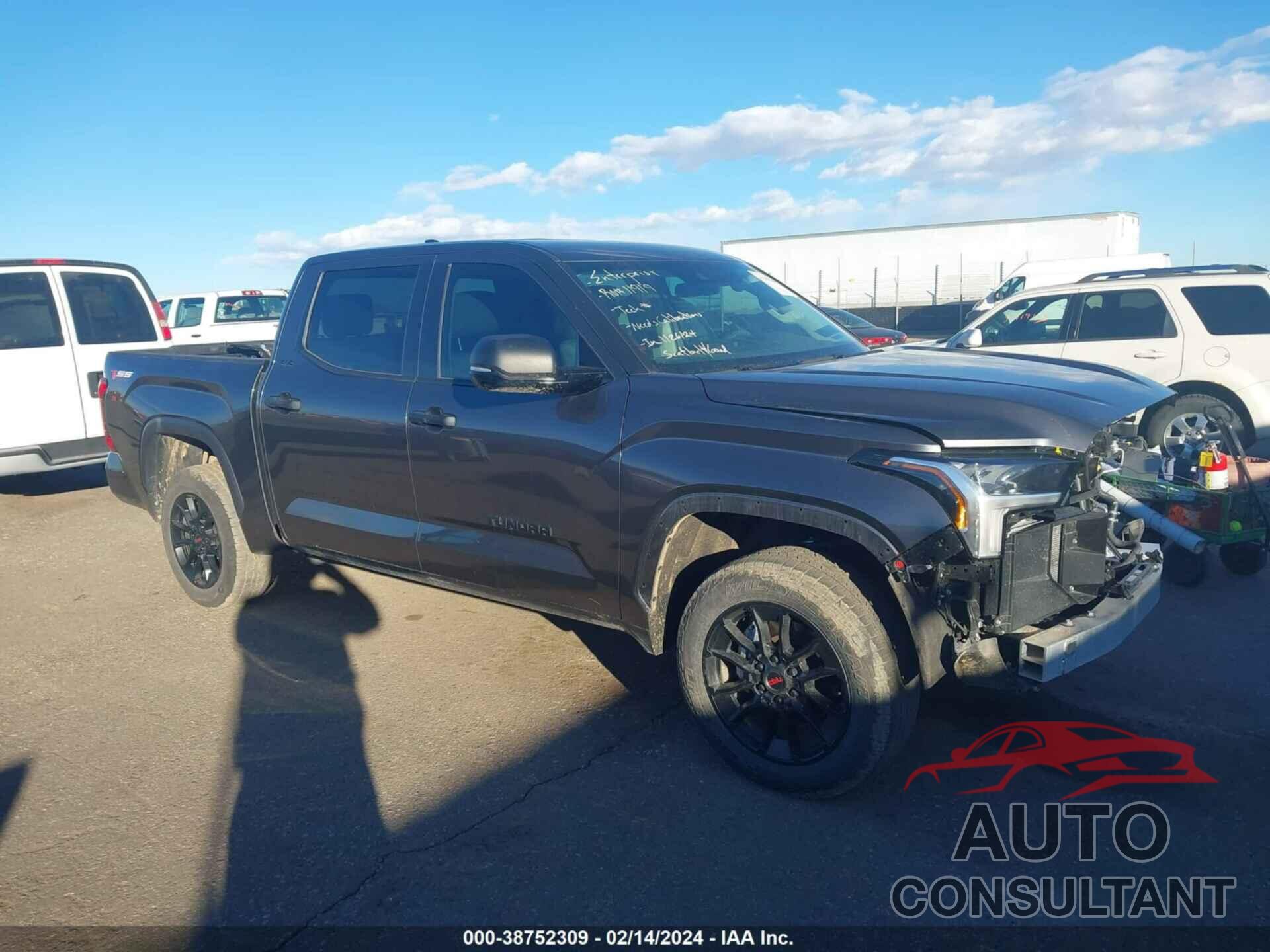 TOYOTA TUNDRA 2023 - 5TFLA5DB7PX105946