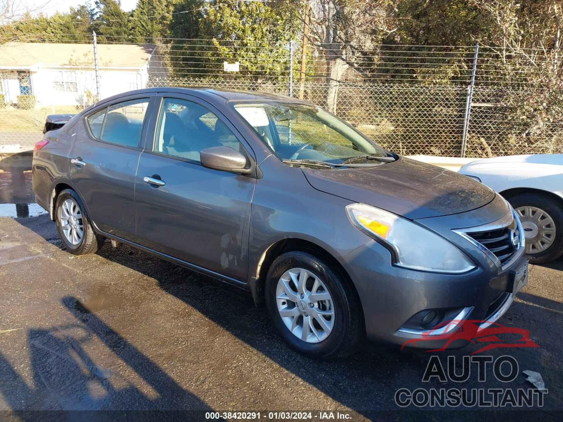 NISSAN VERSA 2017 - 3N1CN7AP6HL818532