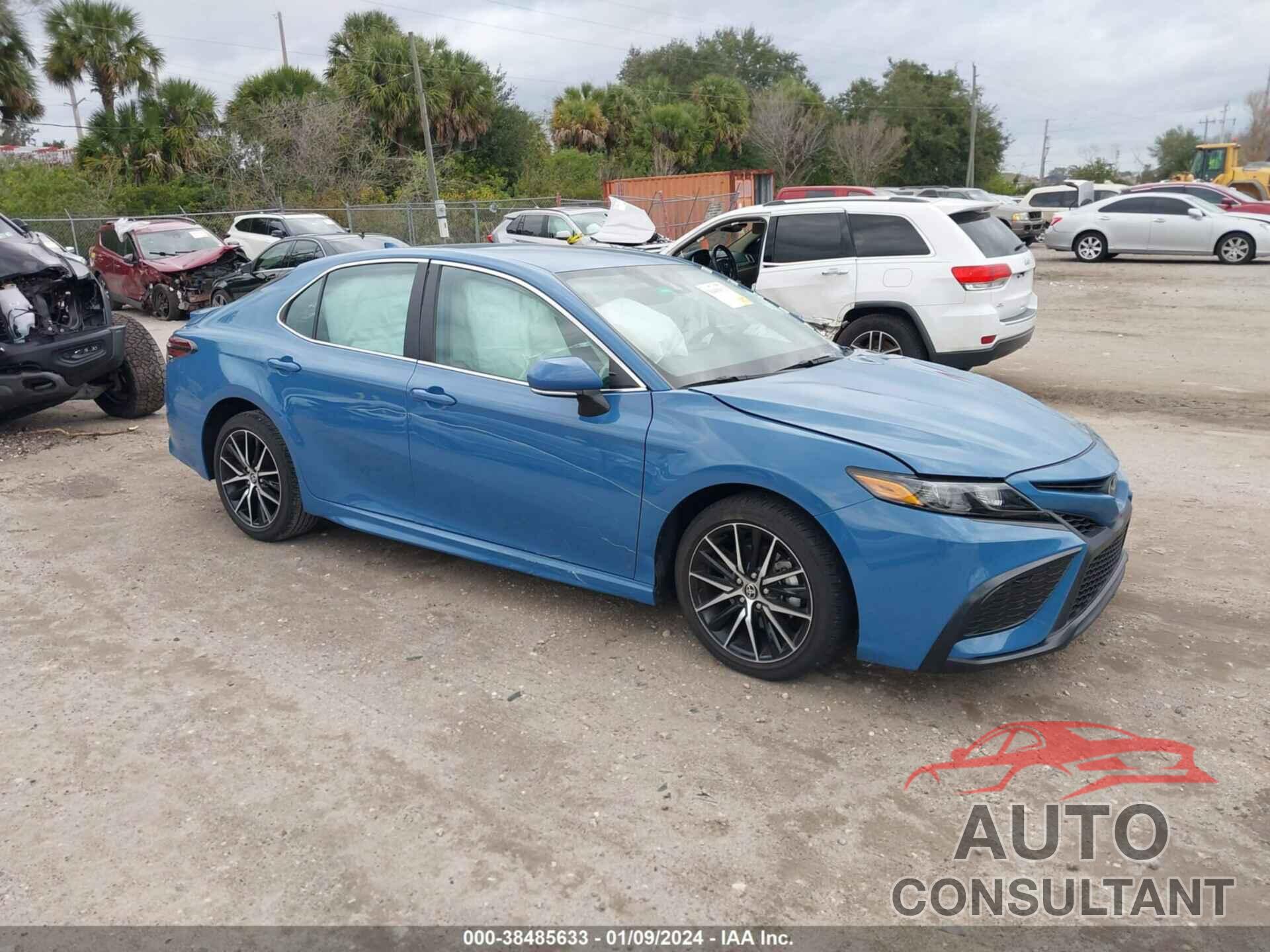 TOYOTA CAMRY 2023 - 4T1T11AK0PU167764