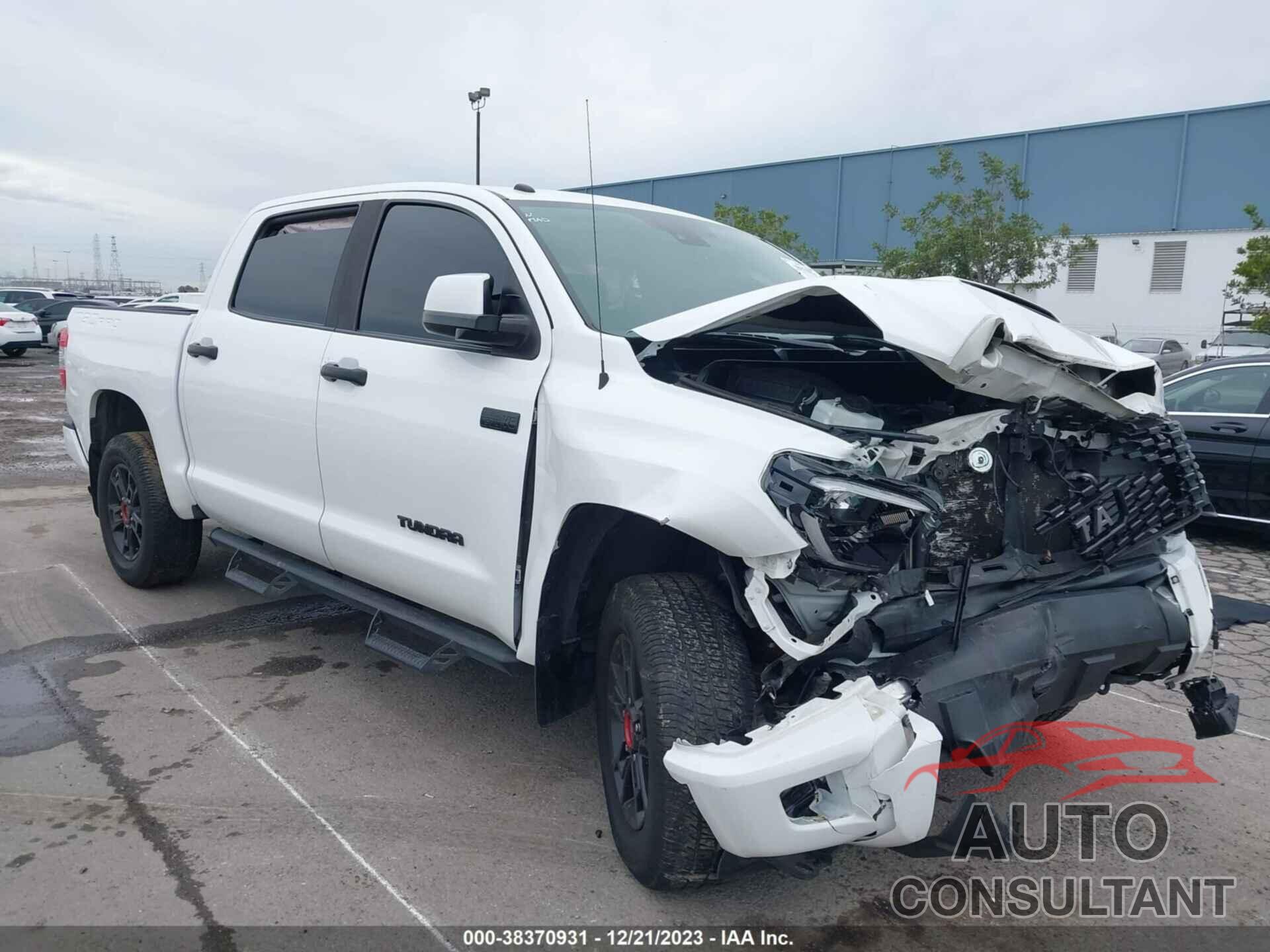 TOYOTA TUNDRA 2019 - 5TFDY5F15KX864978